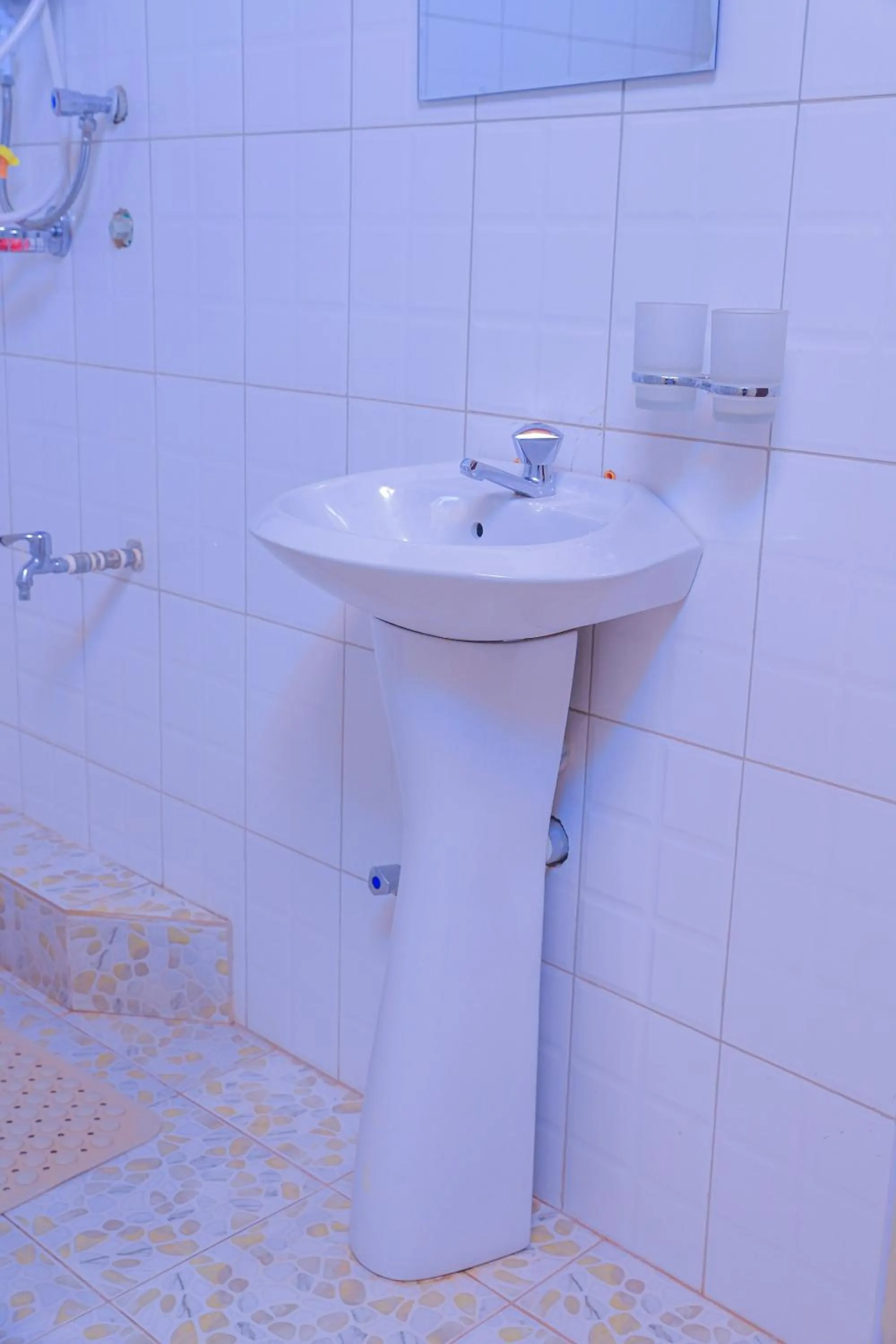 Bathroom in Hakyiri B&B