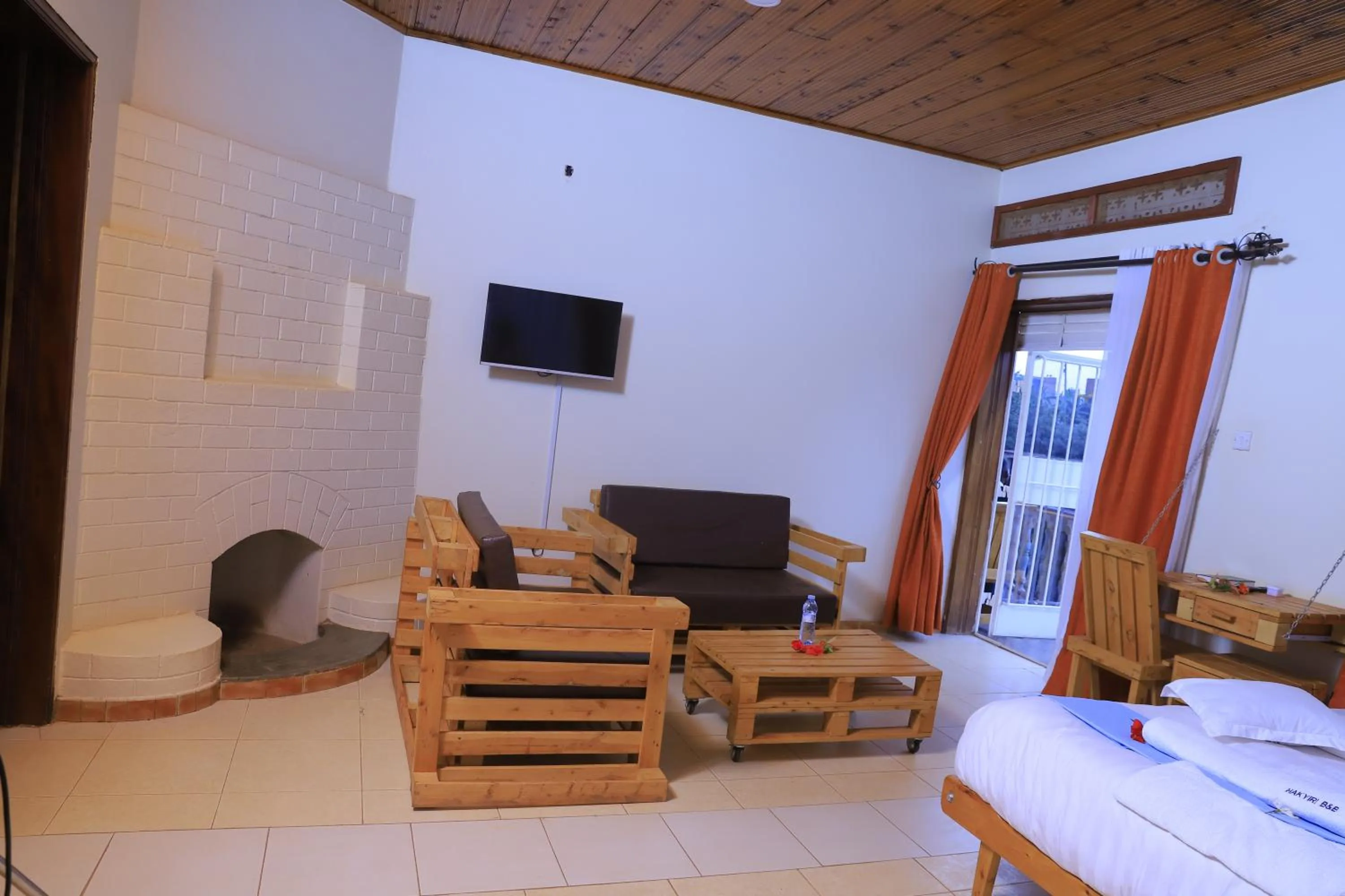 Bedroom in Hakyiri B&B