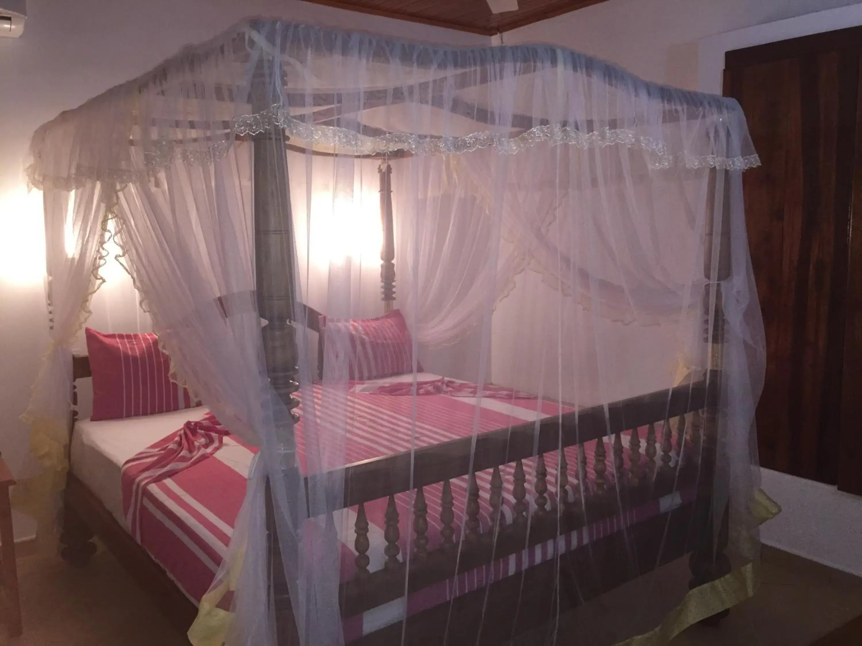 Deluxe Double Room in New Imperial Hotel Deluxe Double Room in New Imperial Hotel