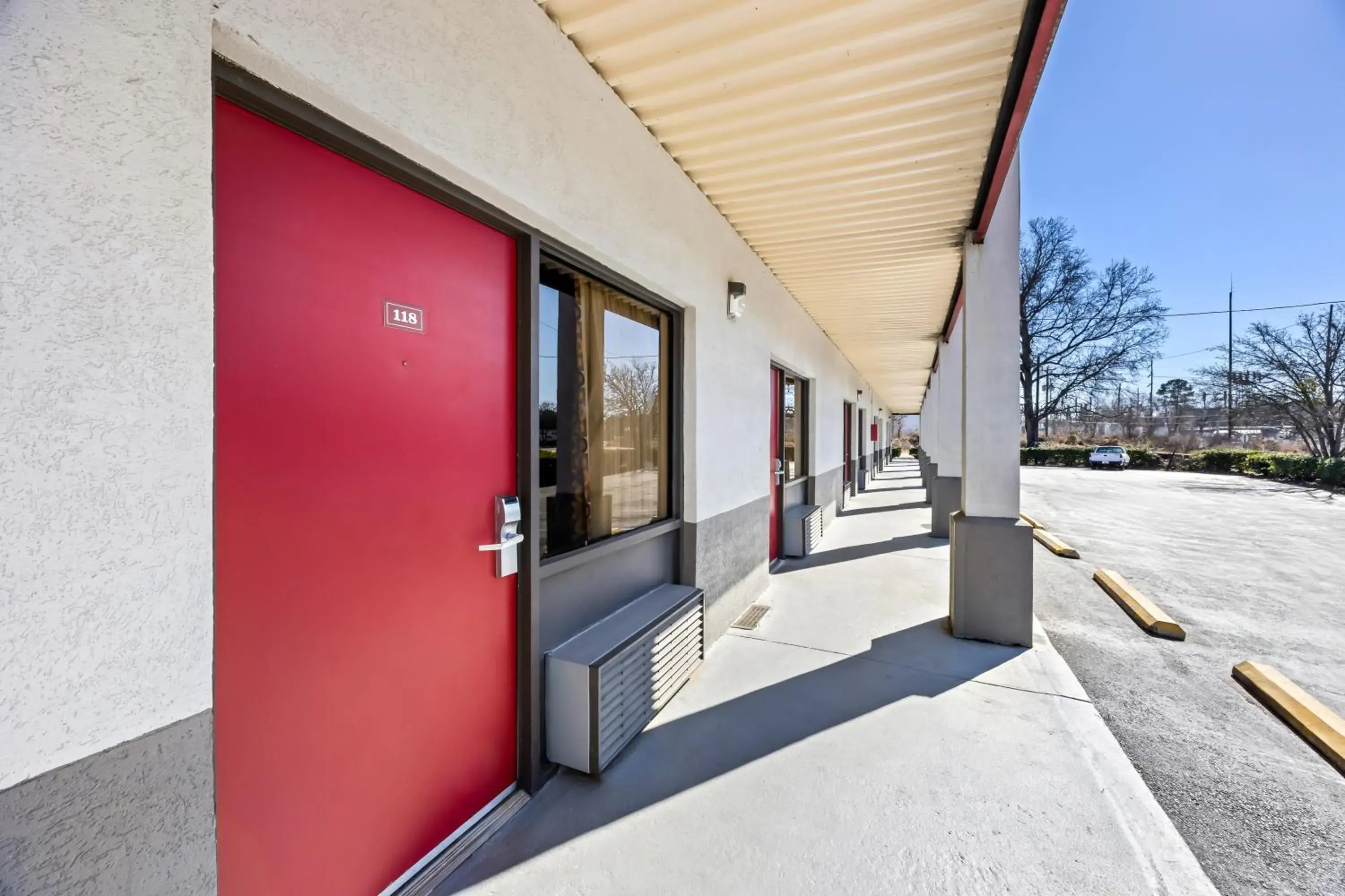 Property building in America's Best Value Inn-Columbia Property building in America's Best Value Inn-Columbia