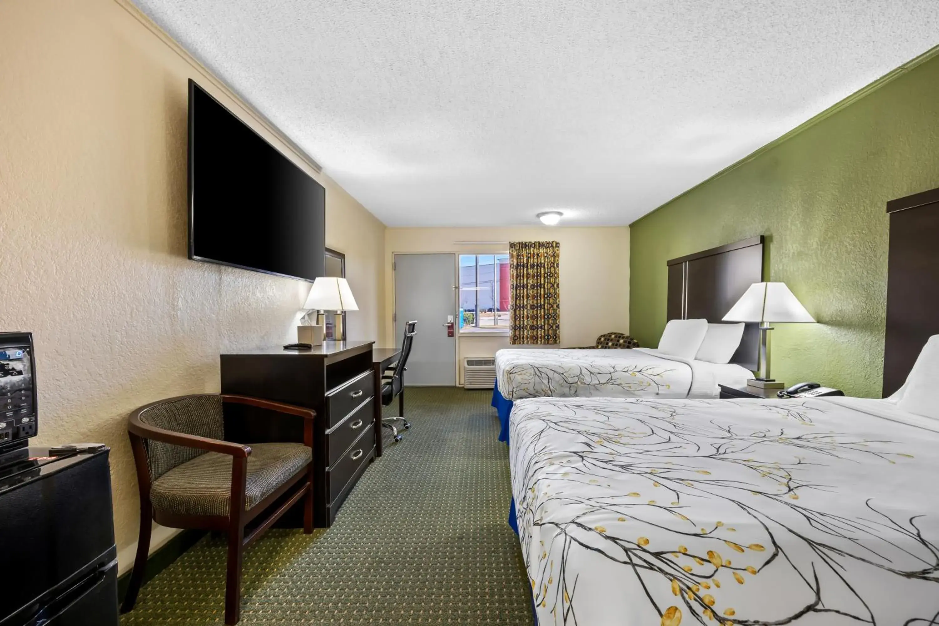 Bed in America's Best Value Inn-Columbia Bed in America's Best Value Inn-Columbia