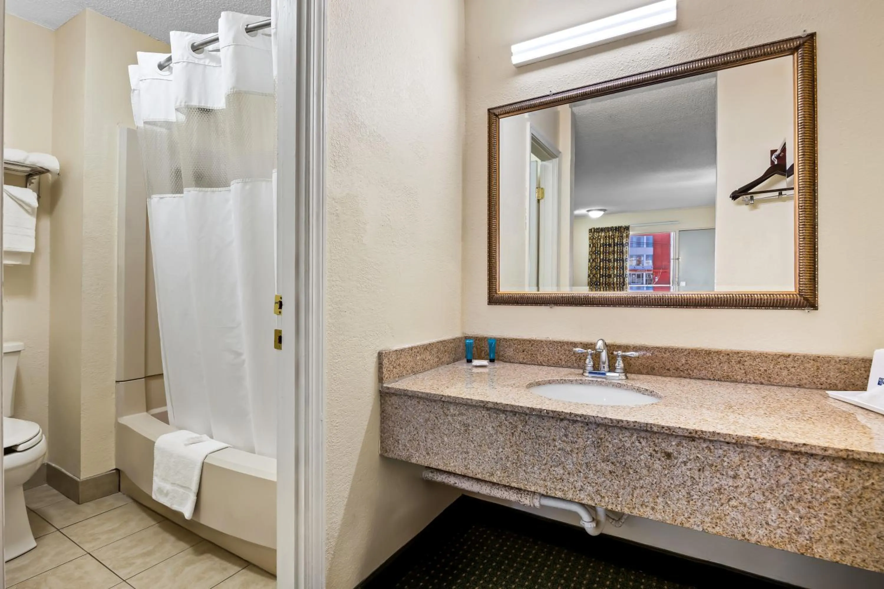 Shower in America's Best Value Inn-Columbia