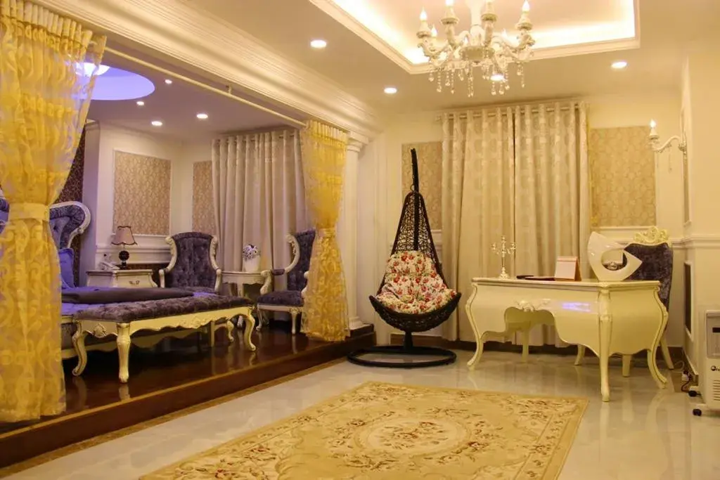 Bed in Royal Dalat Hotel Bed in Royal Dalat Hotel