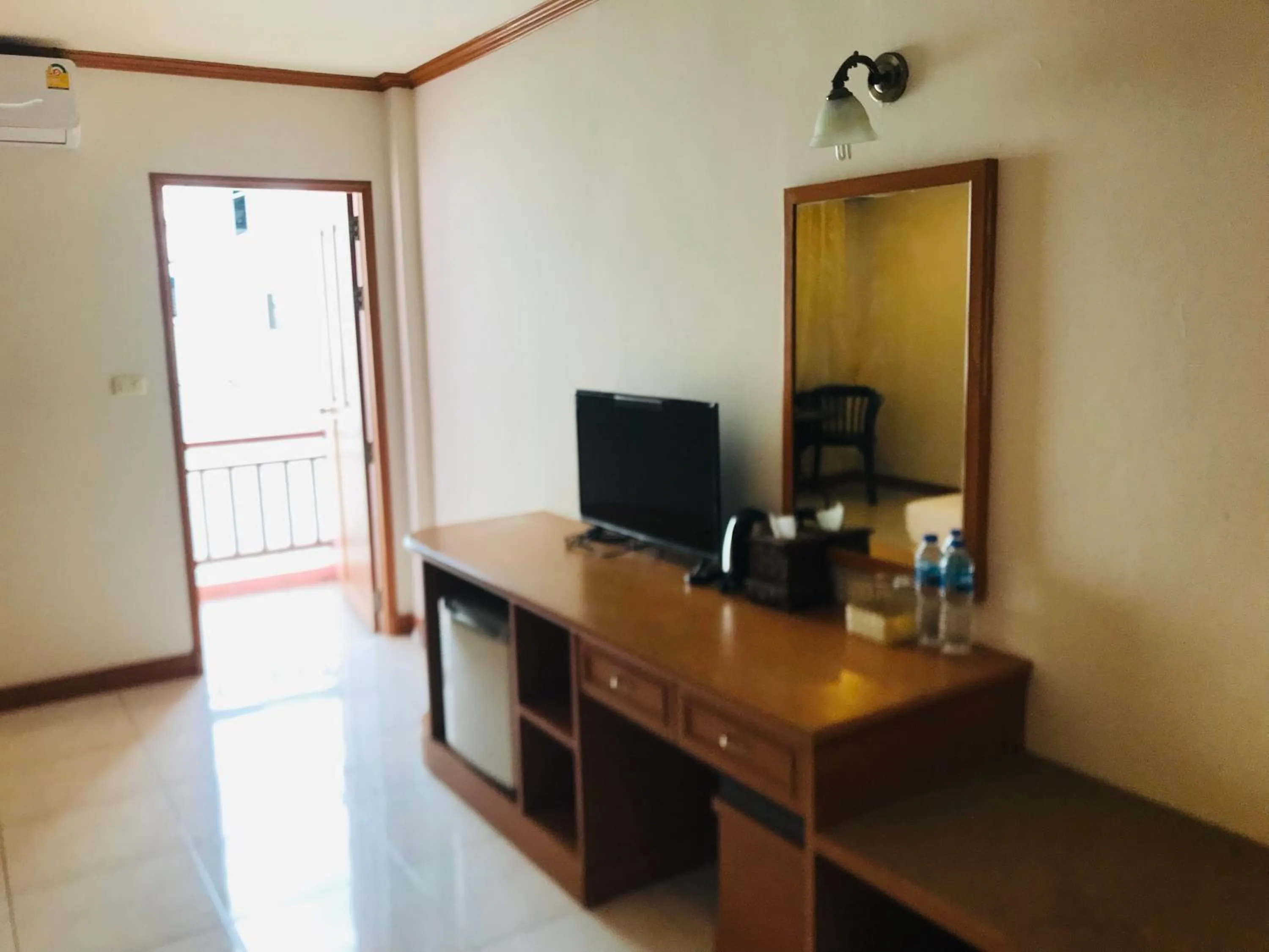 TV and multimedia in Global Hotel Beach View