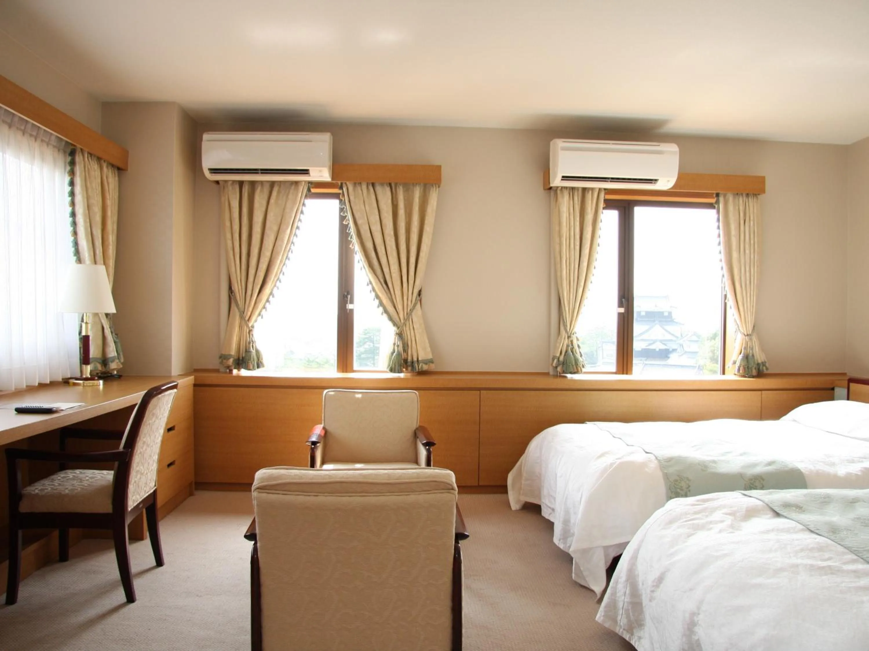 Photo of the whole room, Bed in Okazaki New Grand Hotel