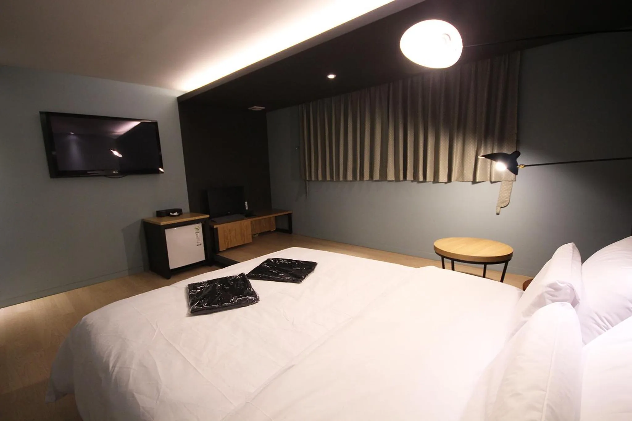 TV/Entertainment Center in Hotel Muri Busan