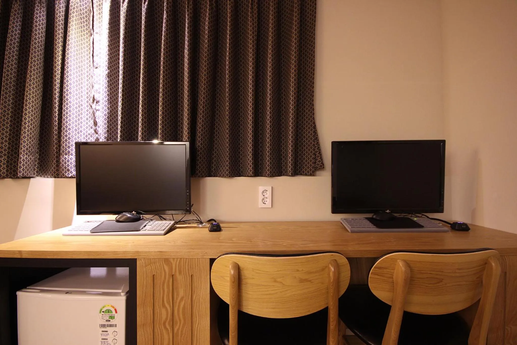 TV/Entertainment Center in Hotel Muri Busan