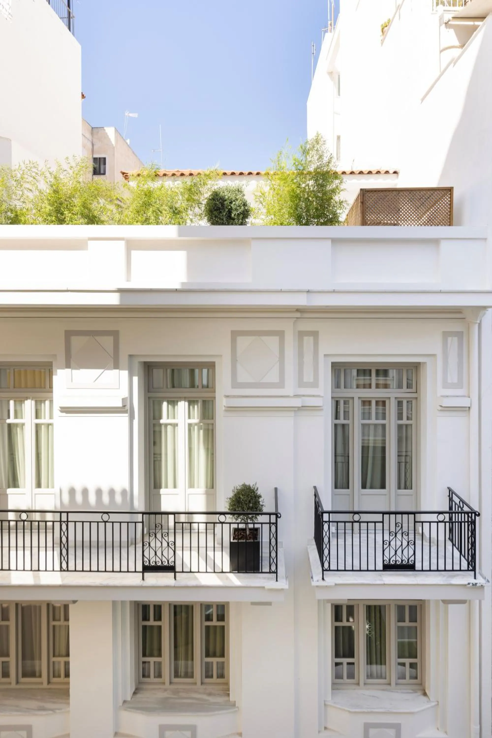 Facade/entrance in Silk n Cotton