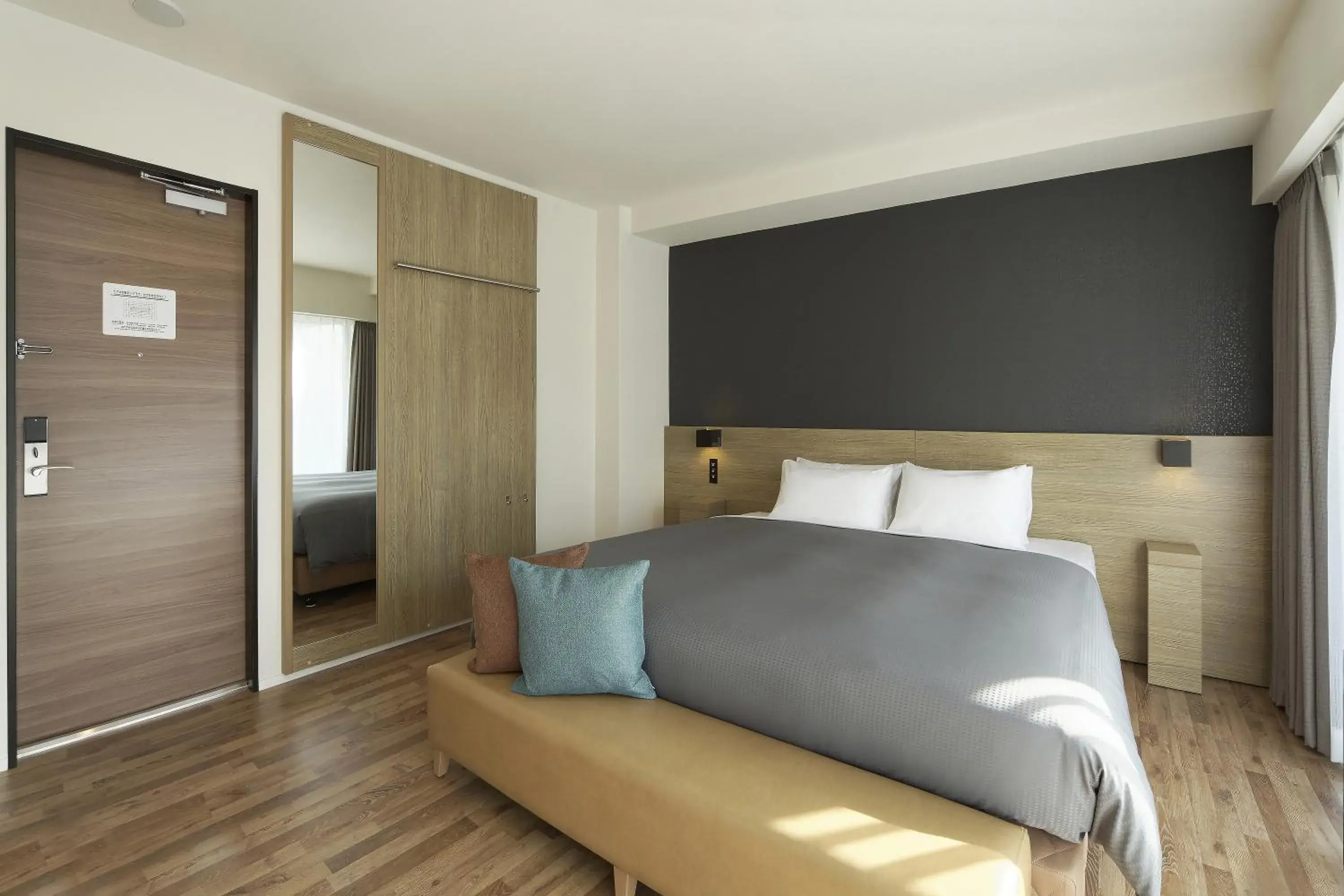 Roof King Room with Balcony - North Wing in Sakura Terrace The Gallery Roof King Room with Balcony - North Wing in Sakura Terrace The Gallery