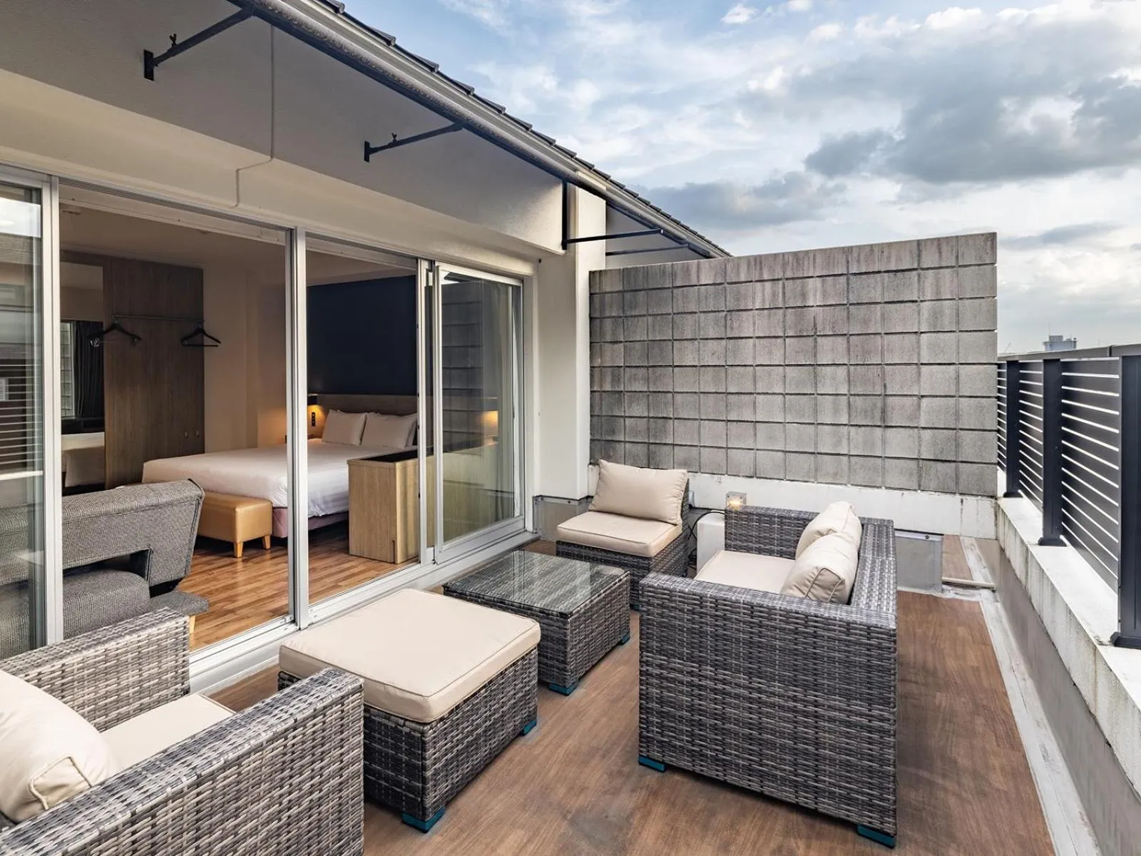 Day in Sakura Terrace The Gallery