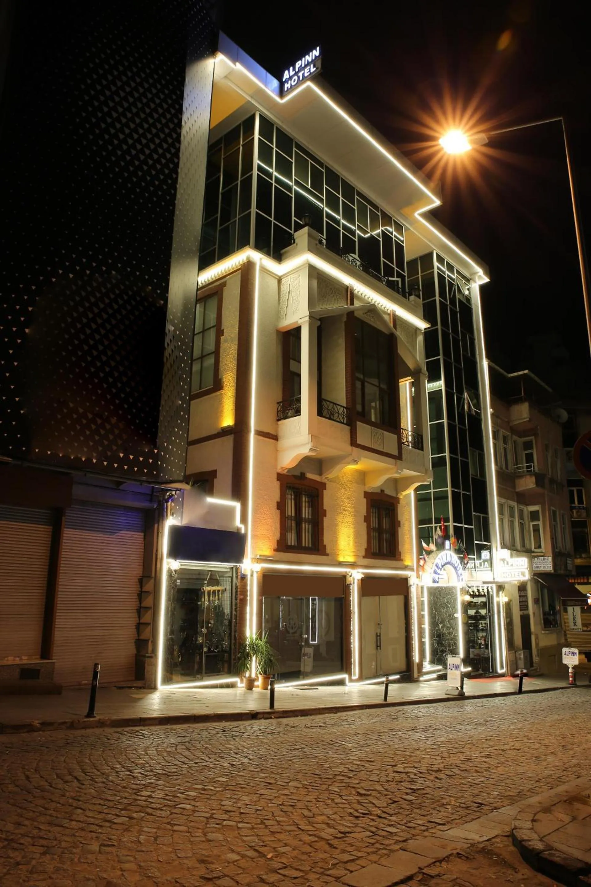 Property building in Alpinn Hotel Istanbul