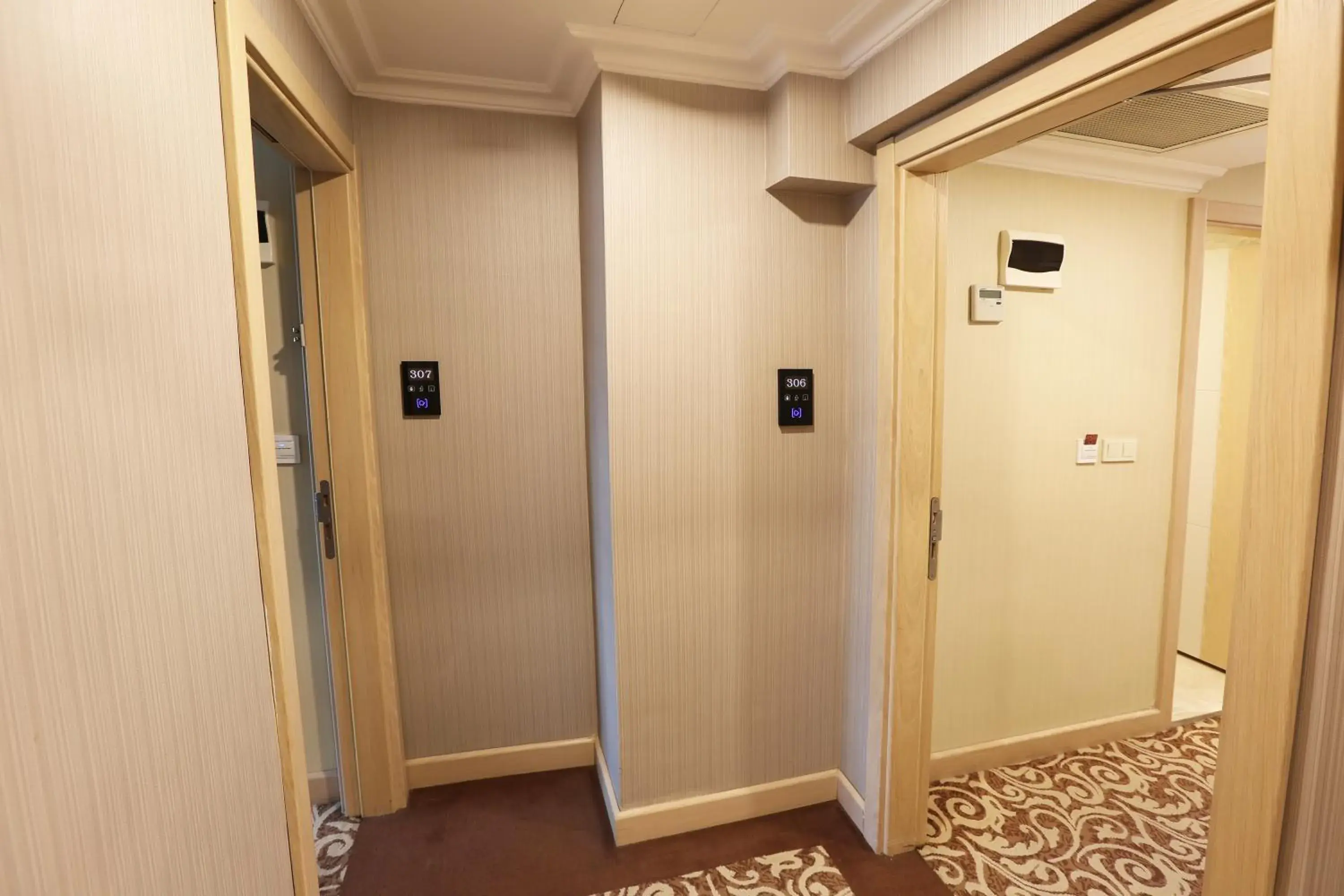 Property building in Alpinn Hotel Istanbul Property building in Alpinn Hotel Istanbul