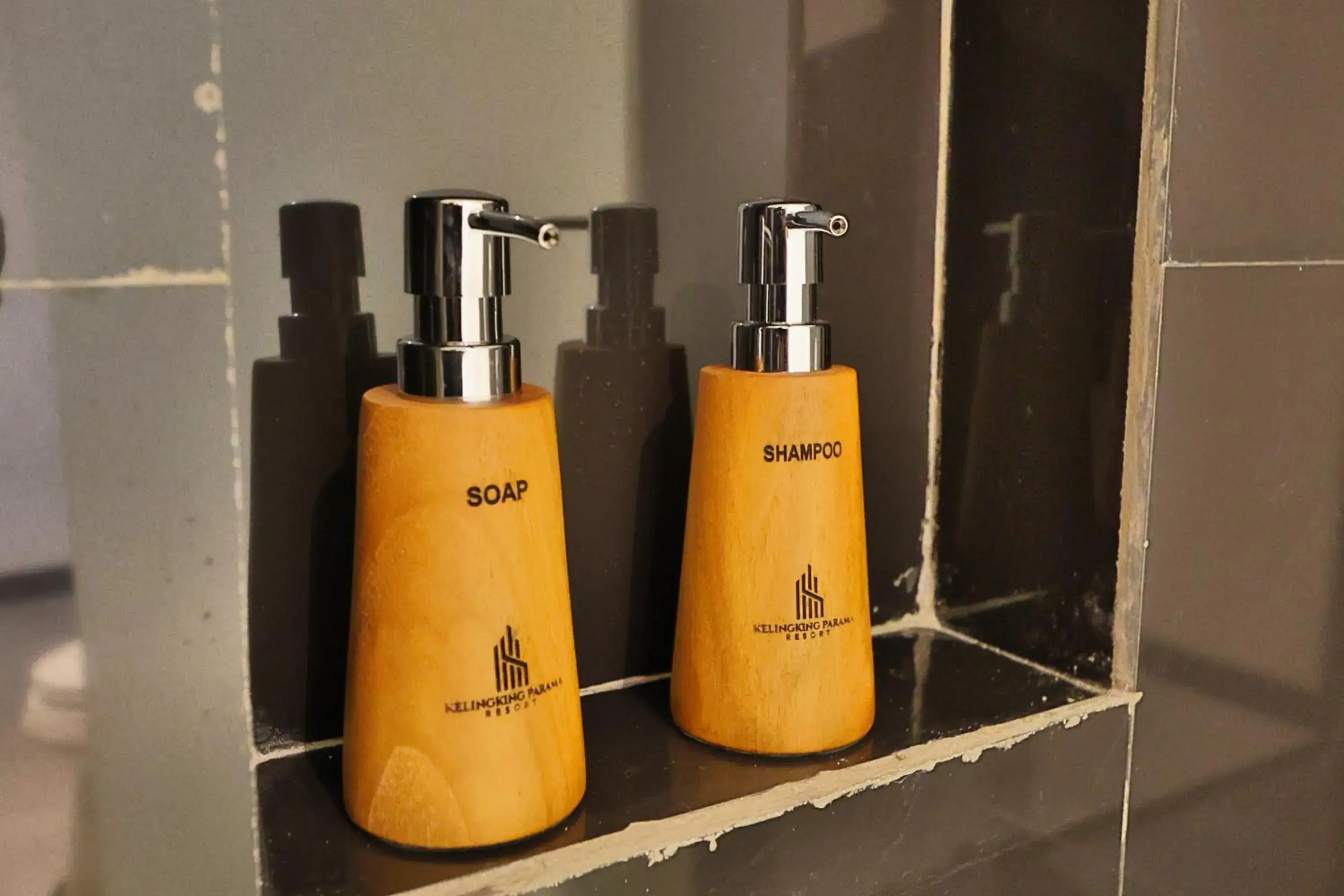 Bathroom in Kelingking Parama Resort Bathroom in Kelingking Parama Resort