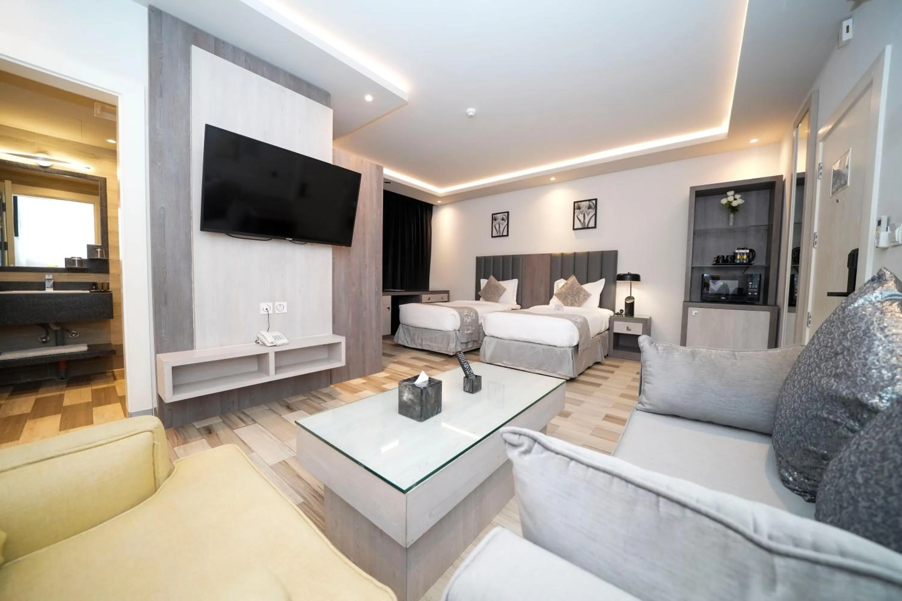 Communal lounge/ TV room in Seven Palaces Hotel