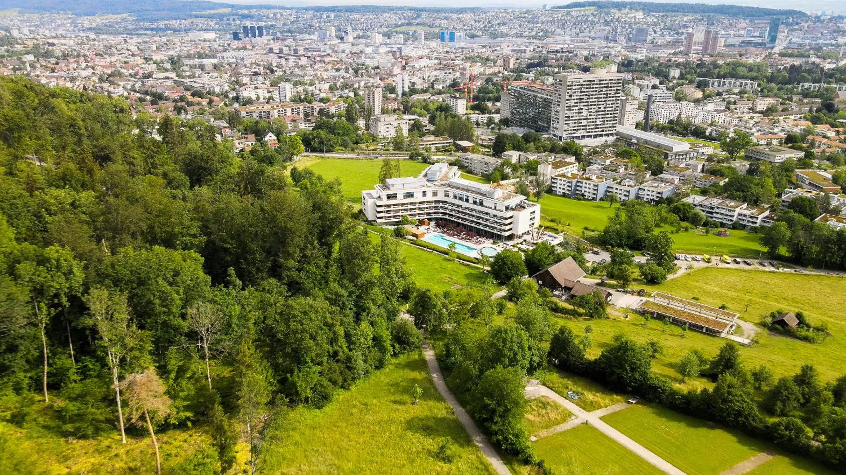Bird's eye view in FIVE Zurich - Luxury City Resort Bird's eye view in FIVE Zurich - Luxury City Resort