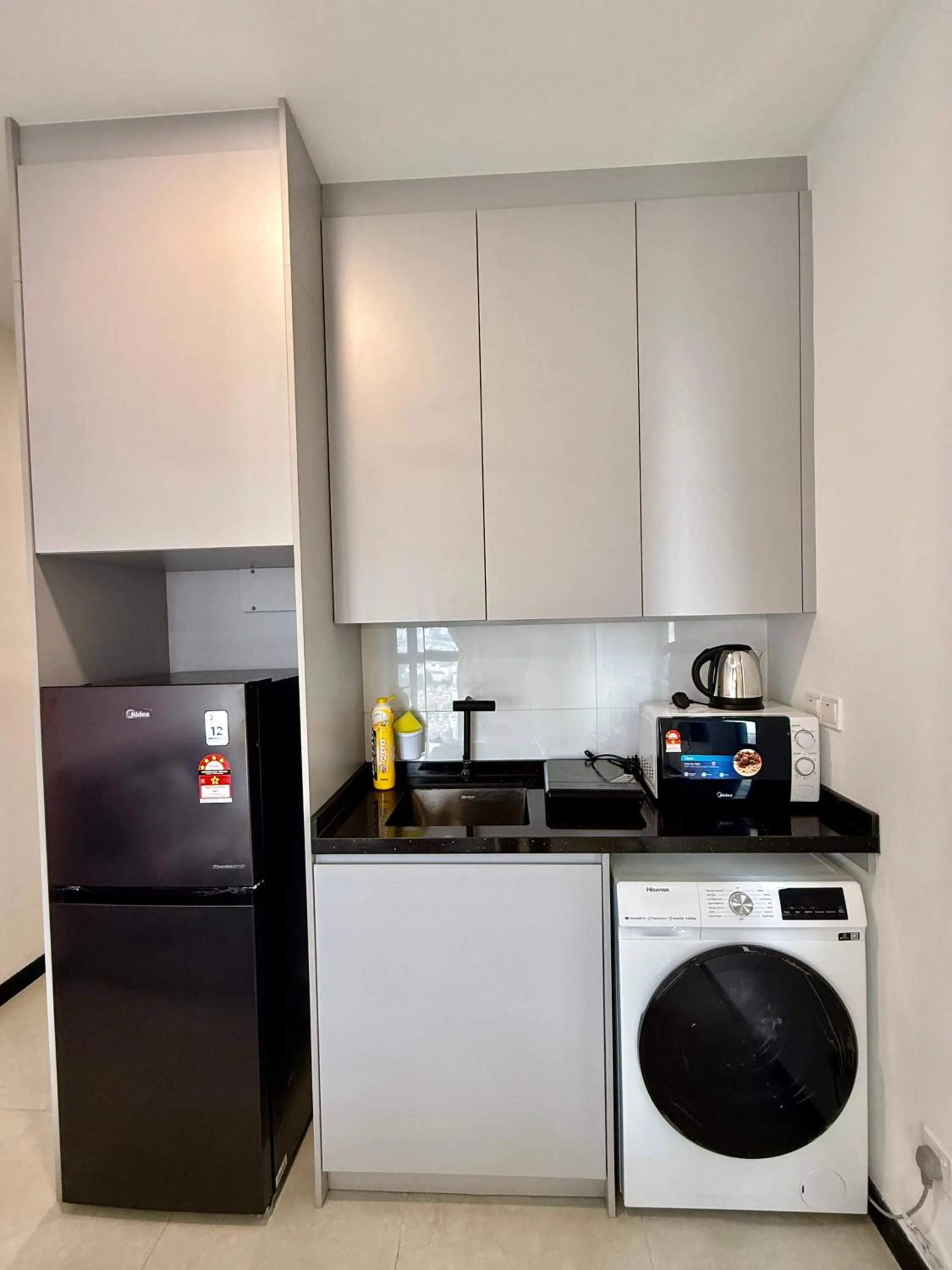 Neu Suites Service Apartment By Moonlight