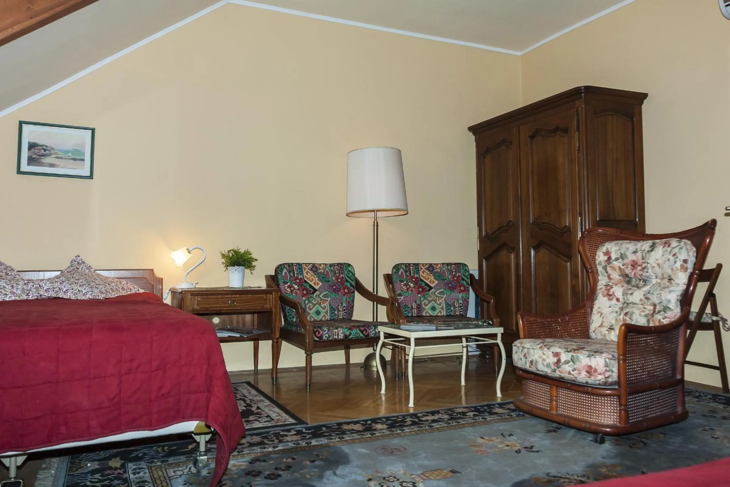 Photo of the whole room in Bellevue Budapest B&B