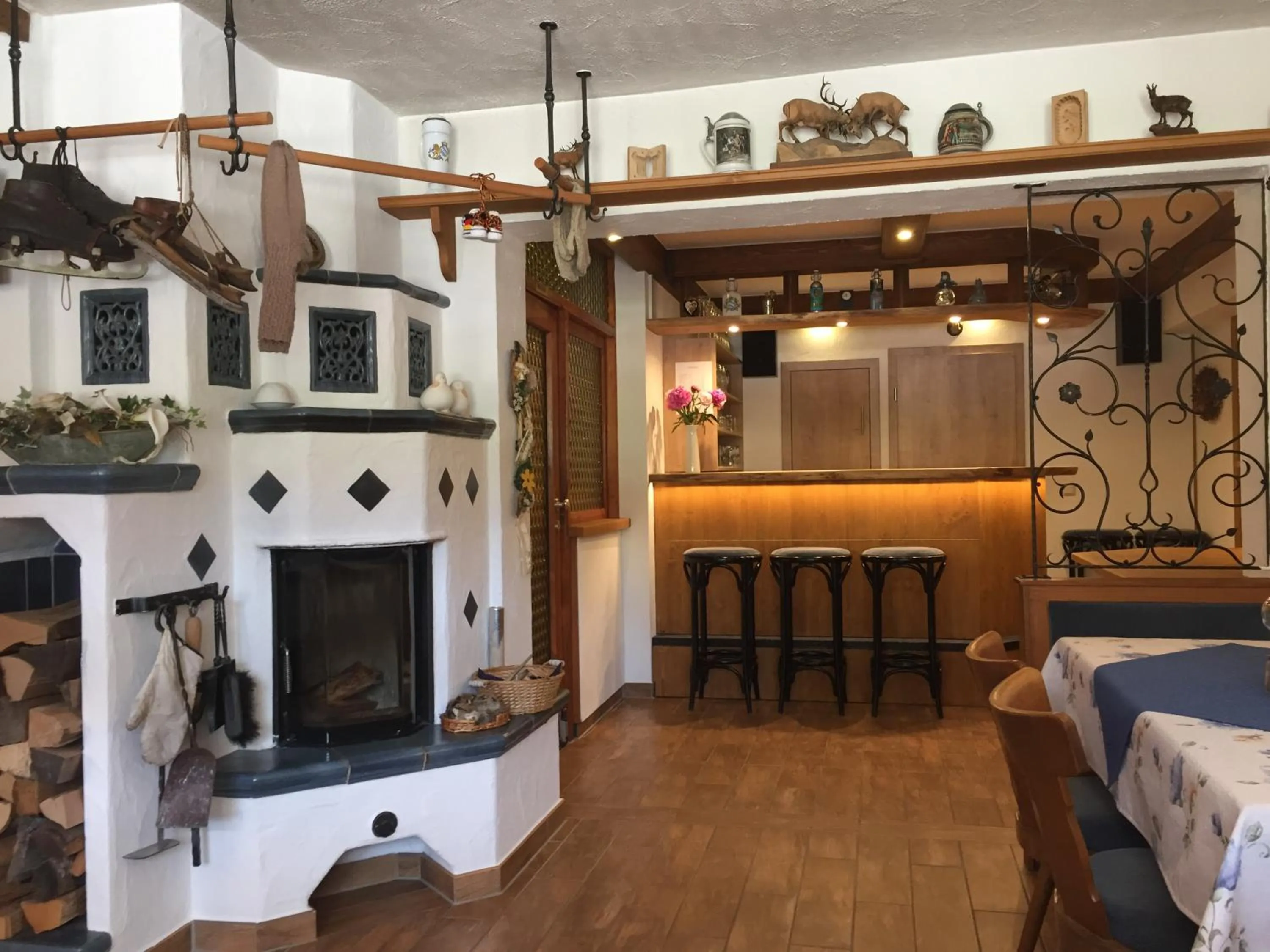 Buffet breakfast, Bed in Pension Loiplstüberl