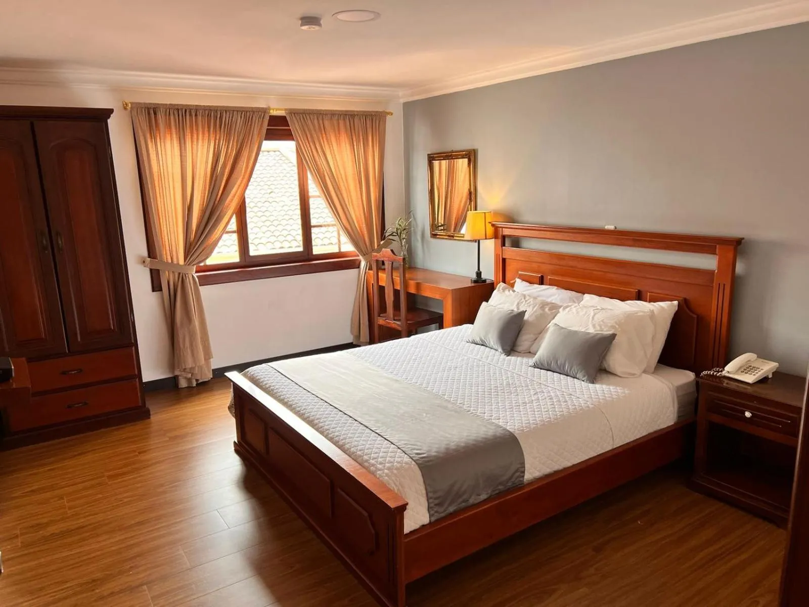 Photo of the whole room, Bed in SÁ Hotel