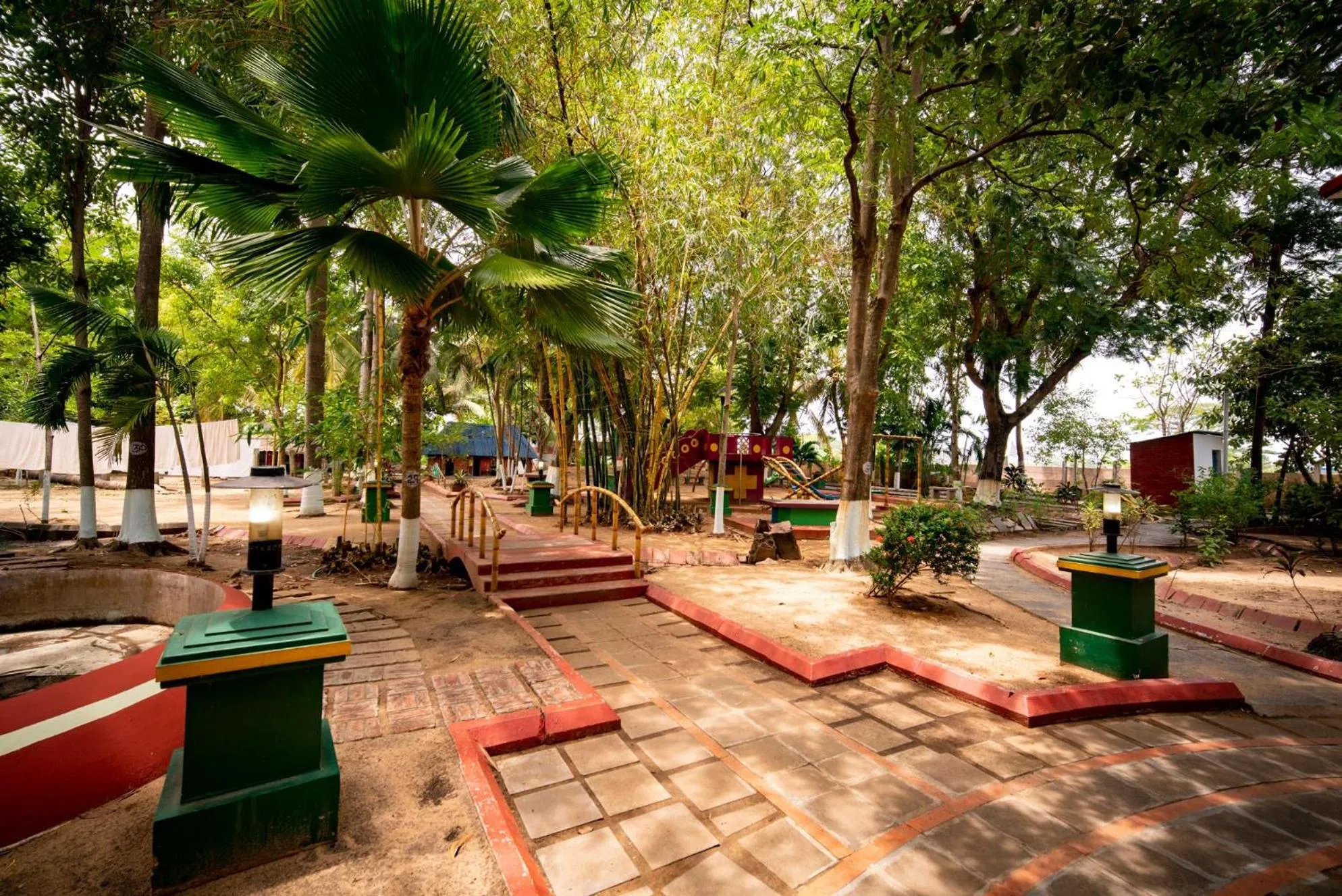 Garden in Hotel Sadhabishegam