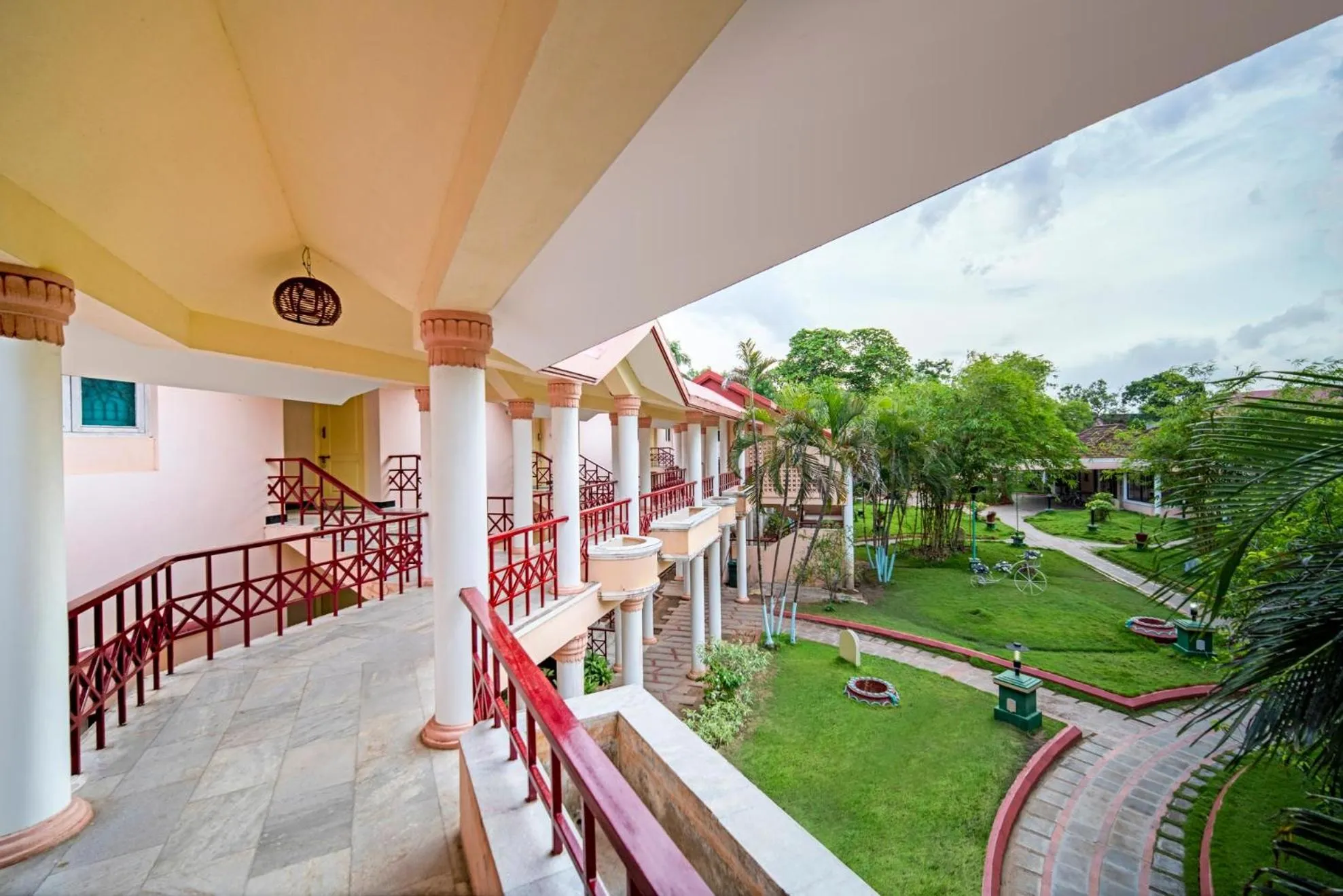 Patio in Hotel Sadhabishegam