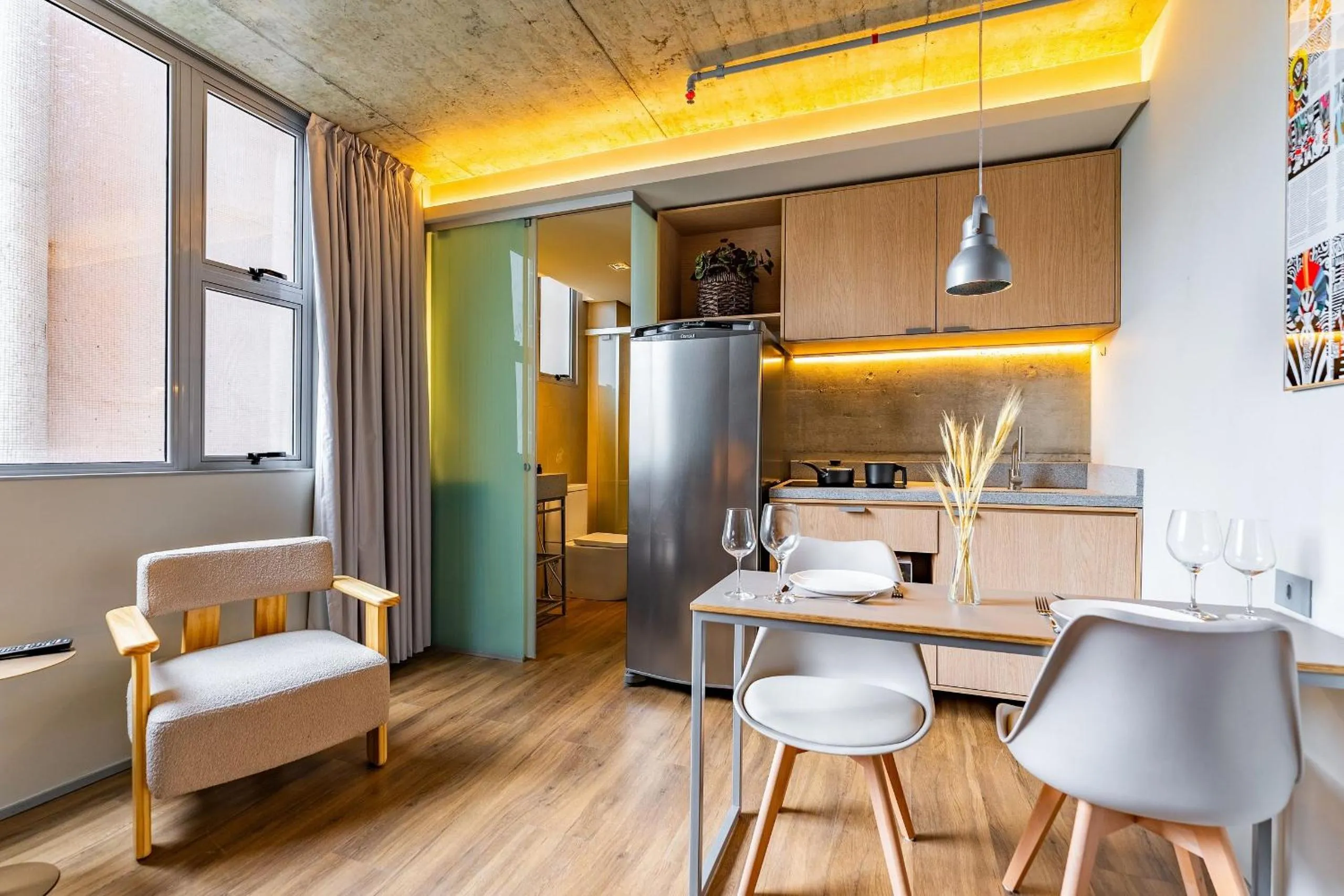 Kitchen or kitchenette in Linked Batel by Xtay - Experiencia moderna a passos do Hard Rock