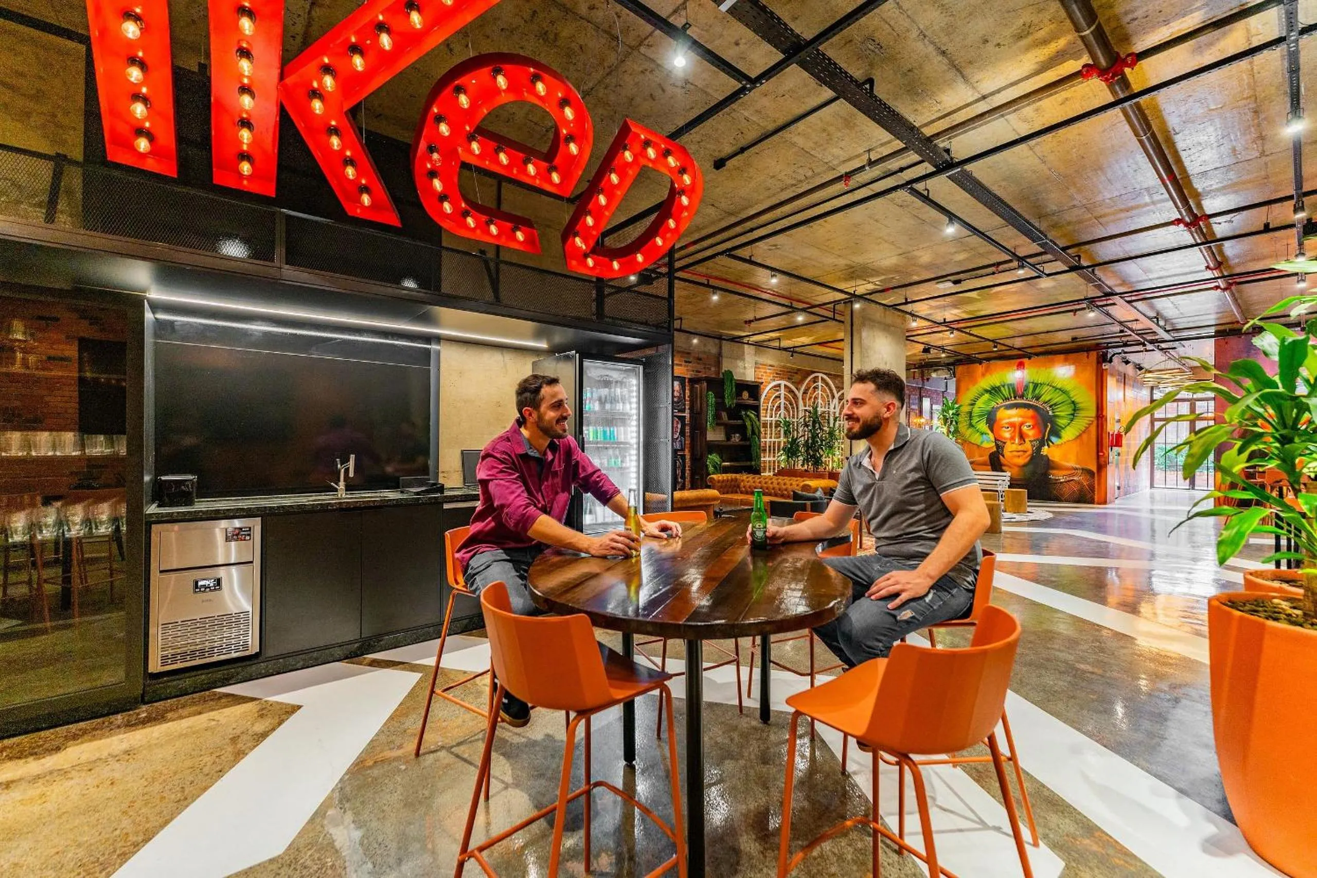 Restaurant/places to eat in Linked Batel by Xtay - Experiencia moderna a passos do Hard Rock