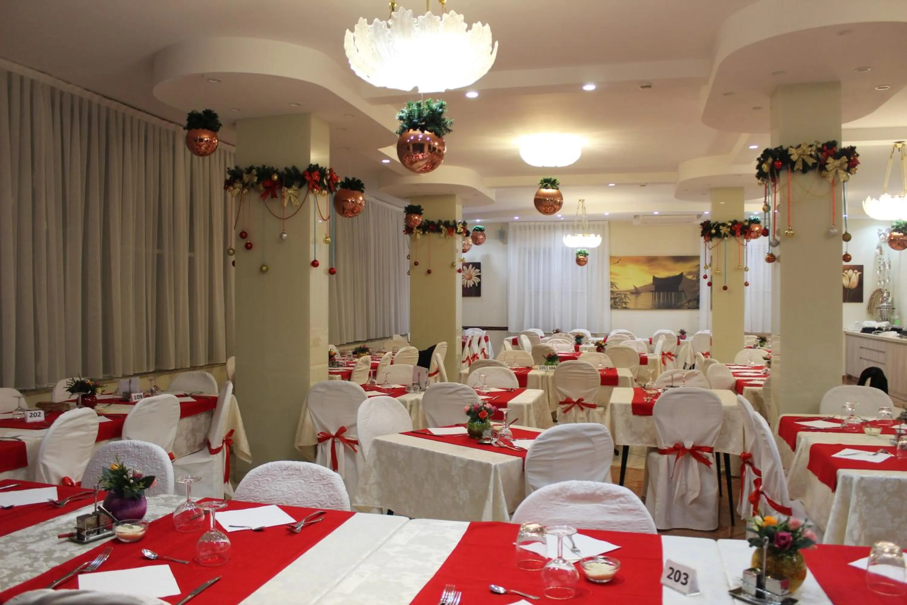 Restaurant/places to eat in Hotel Aurora Mare