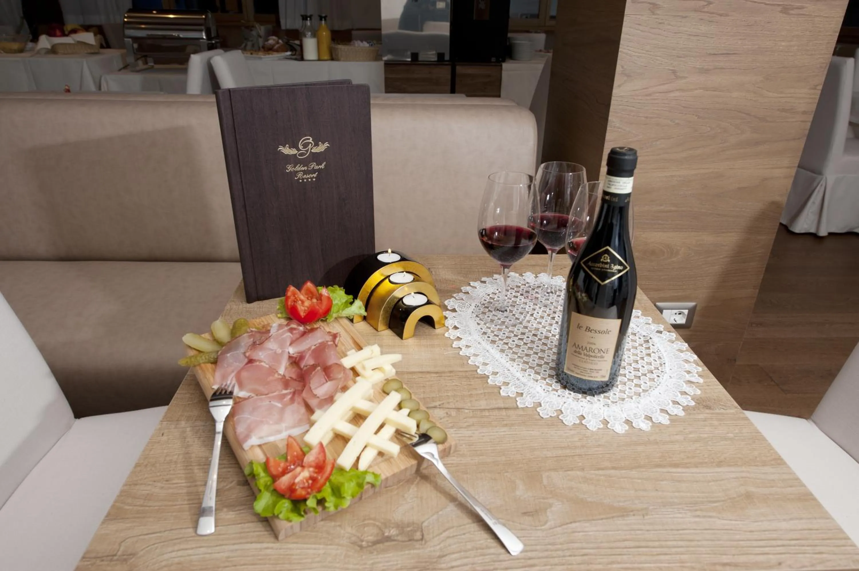 Food in Golden Park Resort