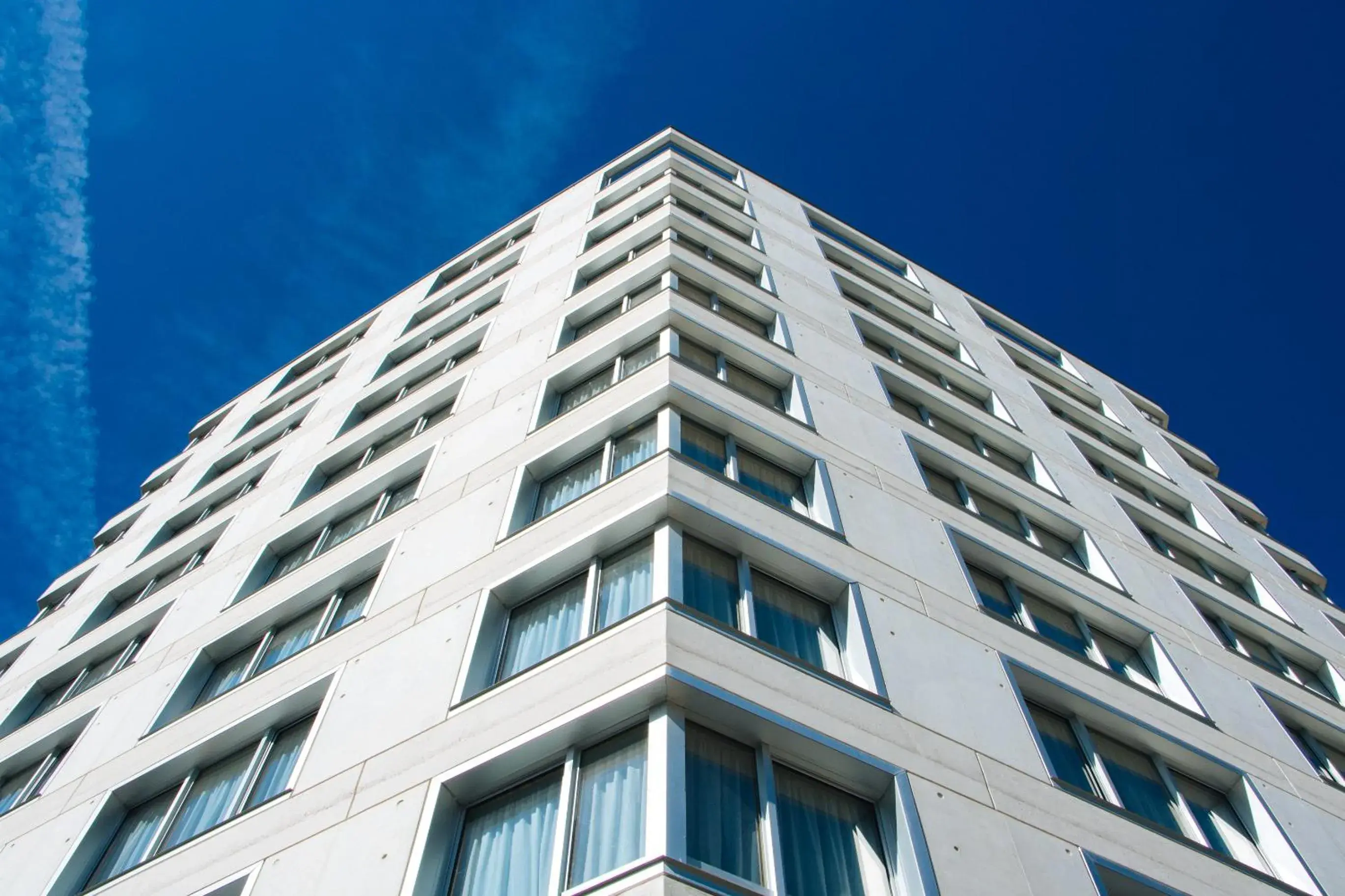 Property building in The Originals Résidence Paris Sud Villejuif Property building in The Originals Résidence Paris Sud Villejuif