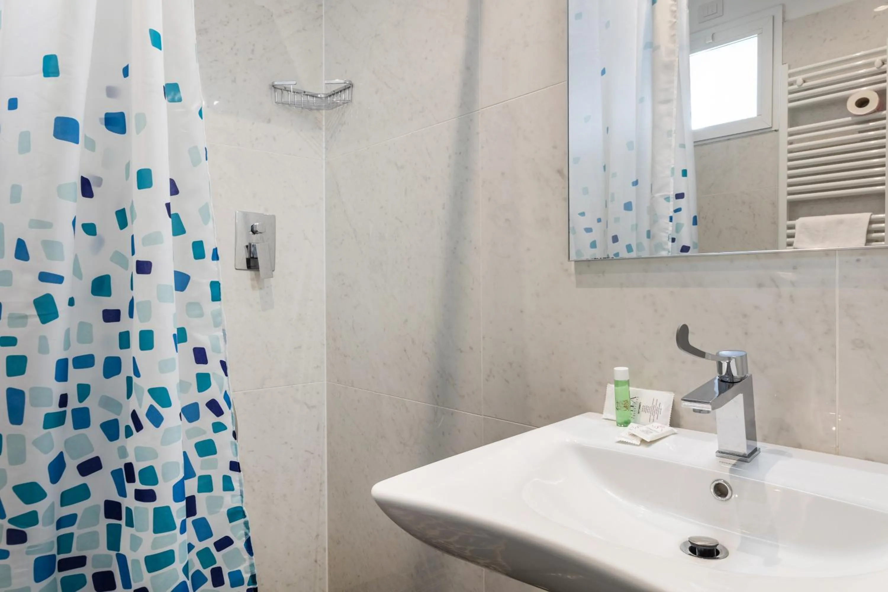 Shower in Hotel Ducale