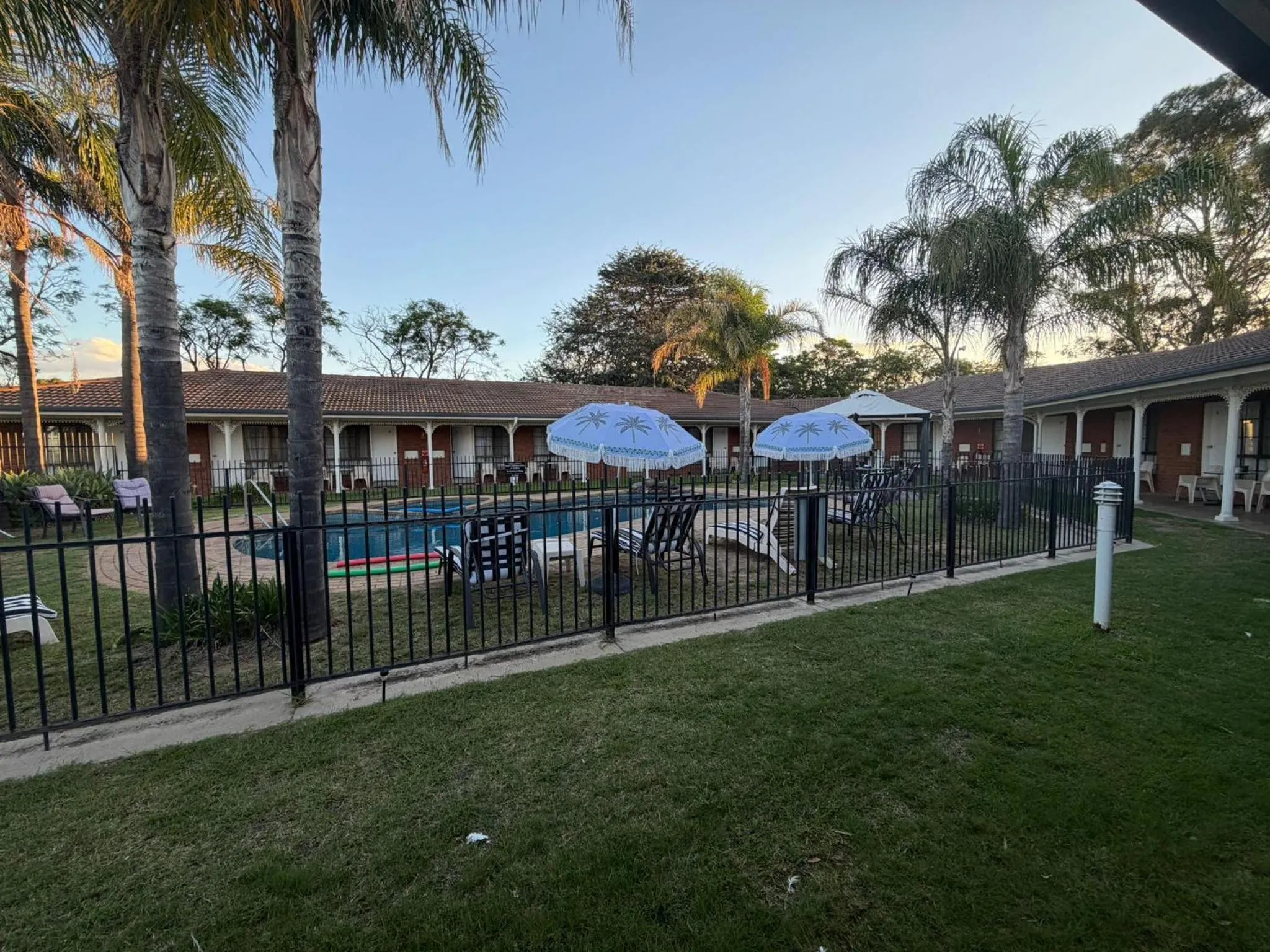 Garden in CAPRICORN MOTOR inn