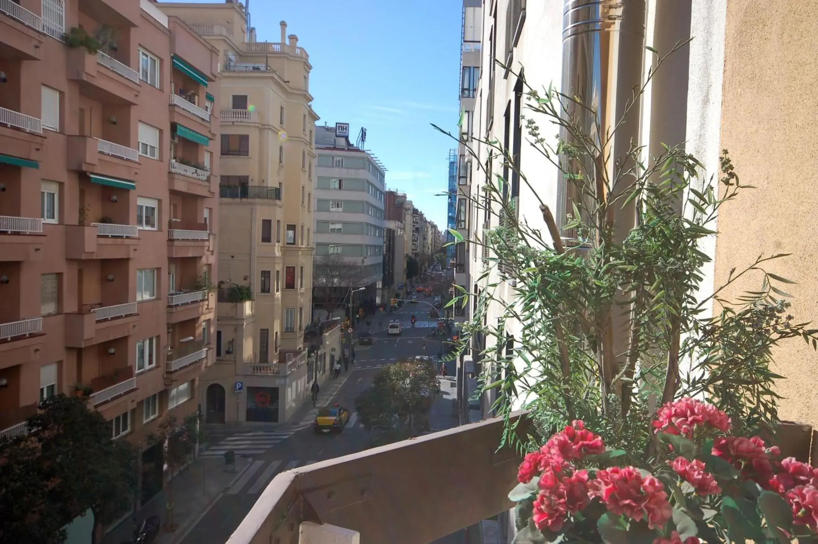 Lets Holidays Centric Apartment in Barcelona Lets Holidays Centric Apartment in Barcelona