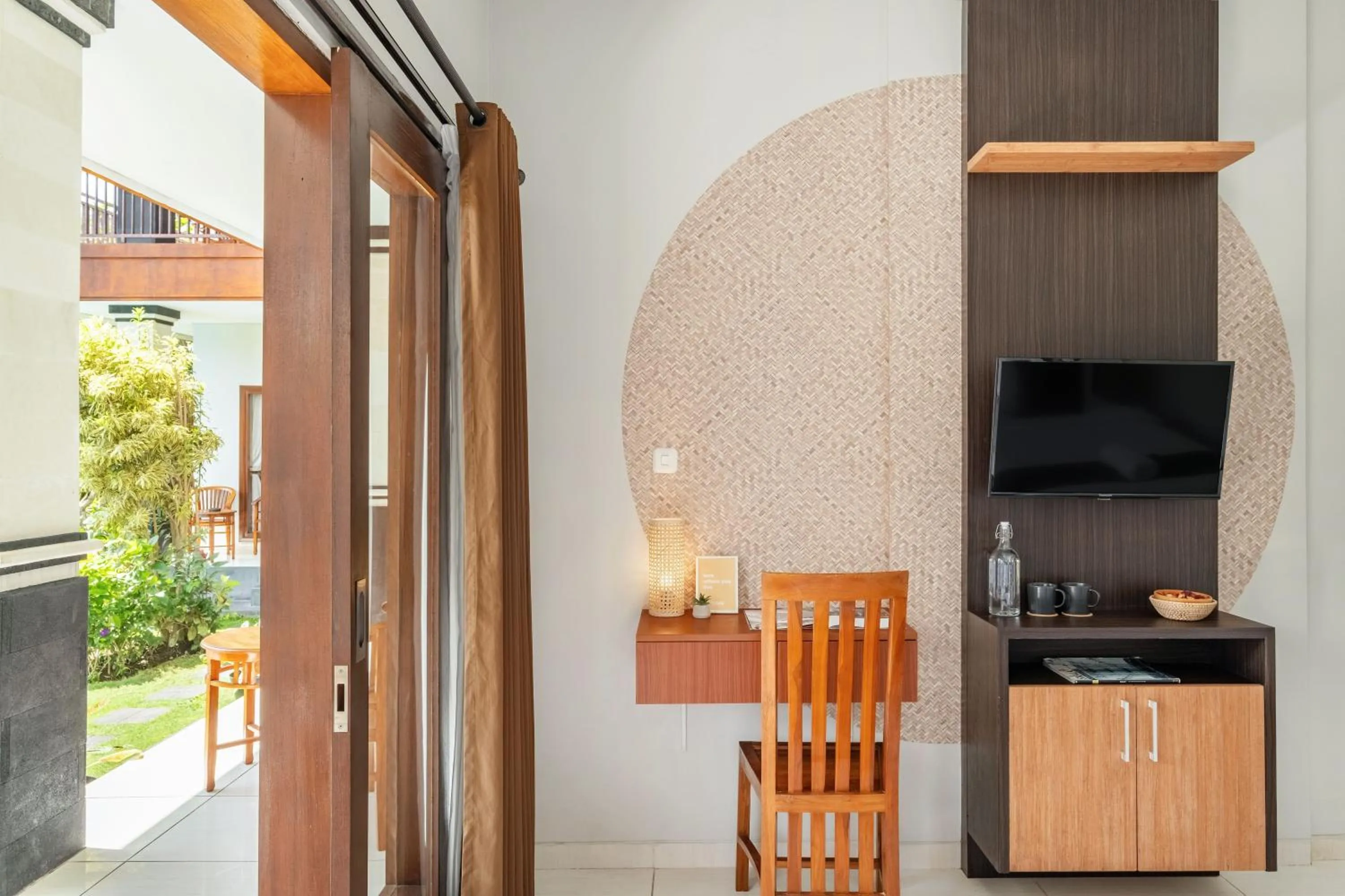 TV and multimedia in Cove Arganta