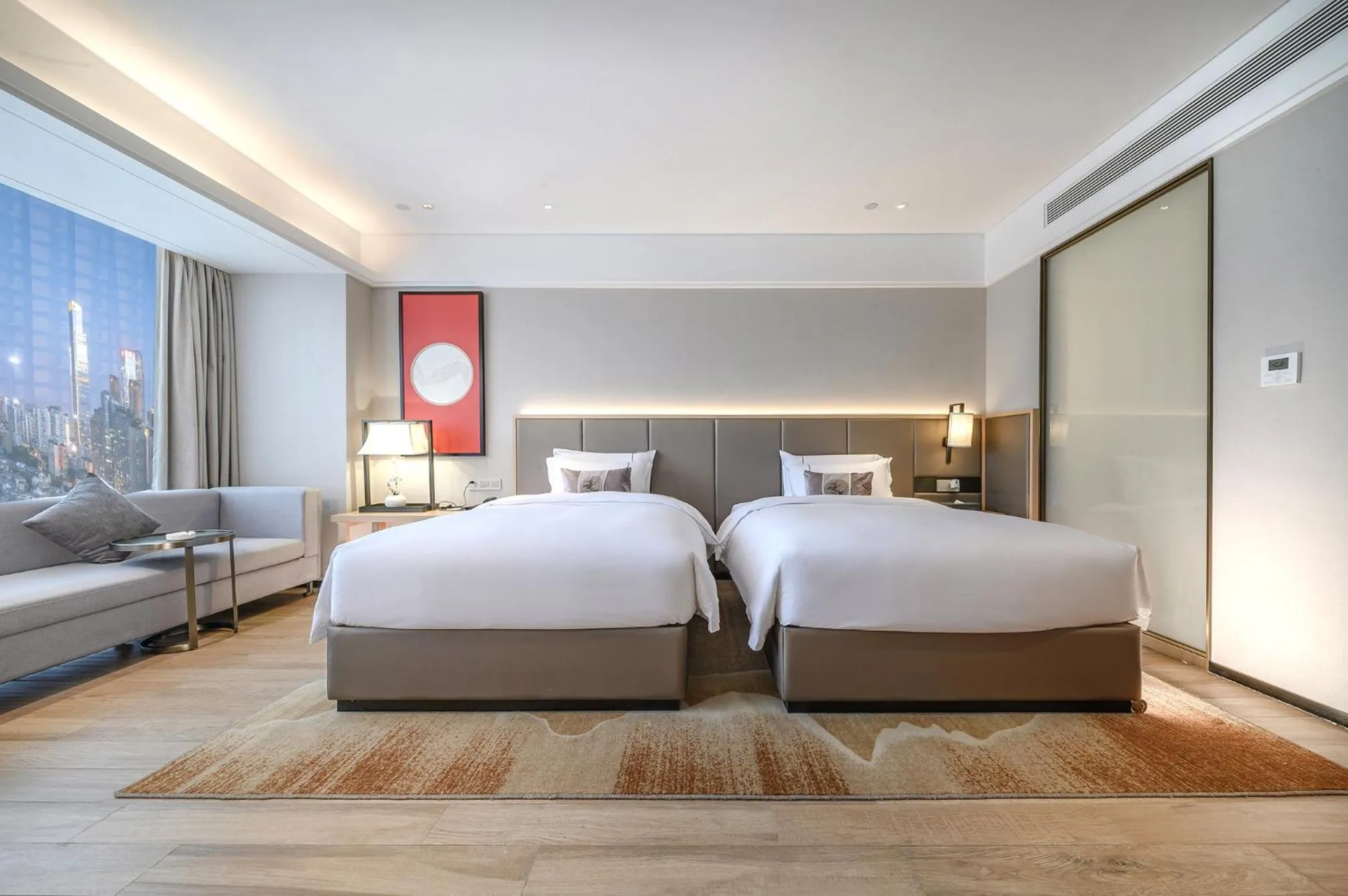 Photo of the whole room, Bed in ECHENG Hotel, Nanning Wanda Plaza Convention and Exhibition Center