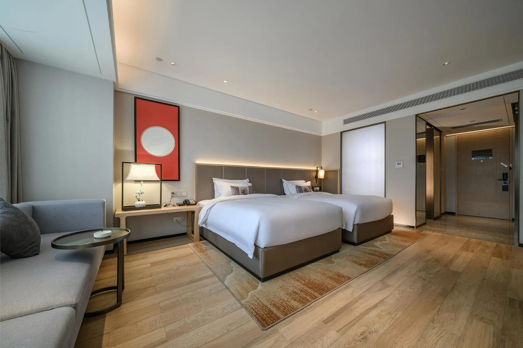 Photo of the whole room, Bed in ECHENG Hotel, Nanning Wanda Plaza Convention and Exhibition Center