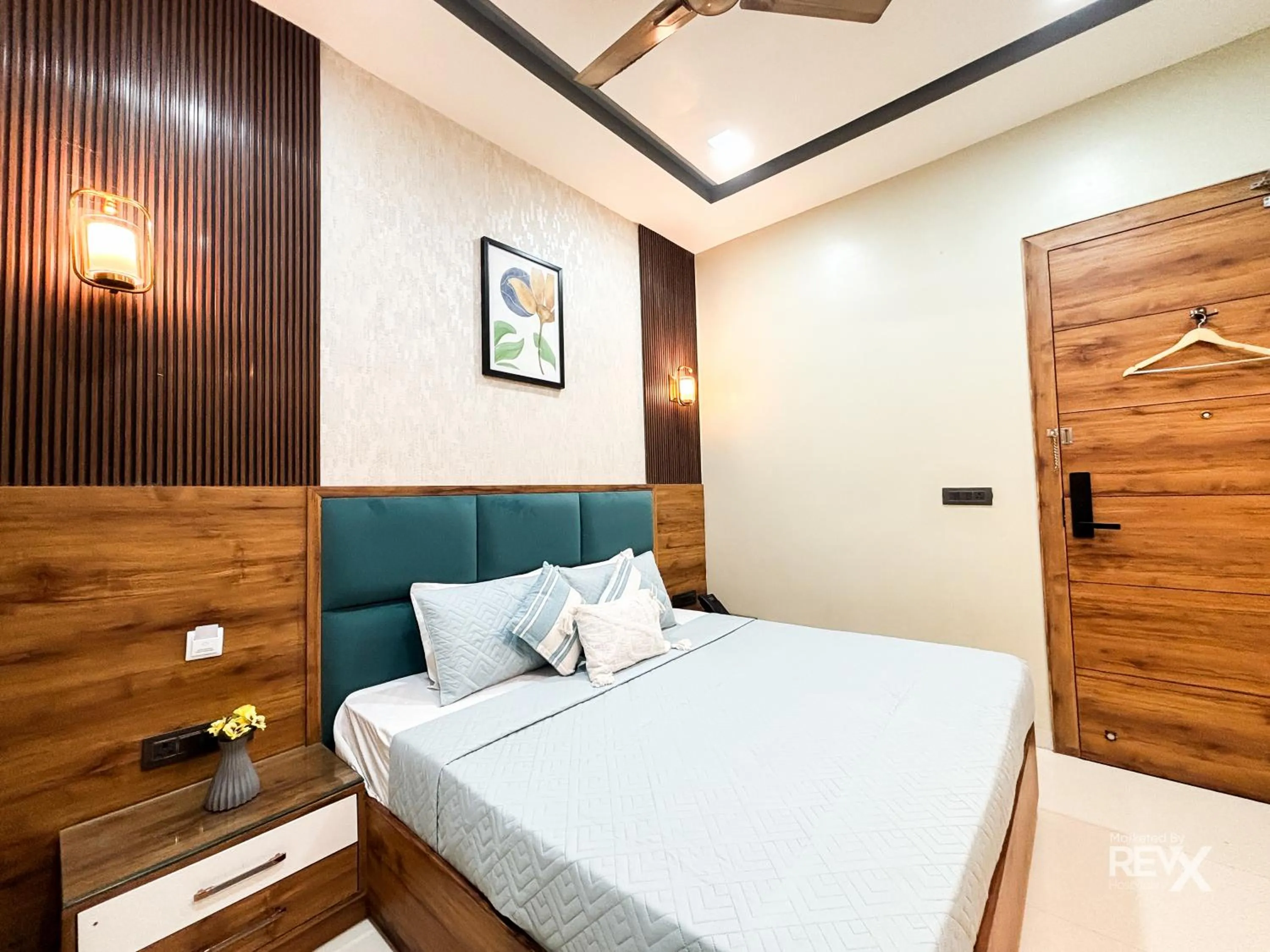 Bed in Hotel Brij Vas