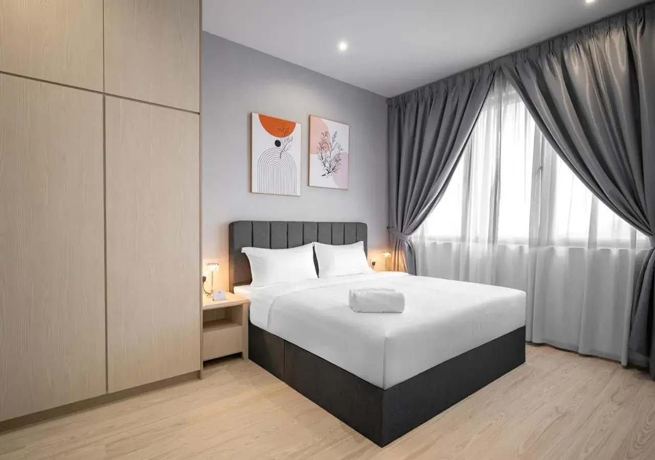 Bedroom, Bed in Iconic Regency Service Residences, managed by Iconic Hotel Bedroom, Bed in Iconic Regency Service Residences, managed by Iconic Hotel