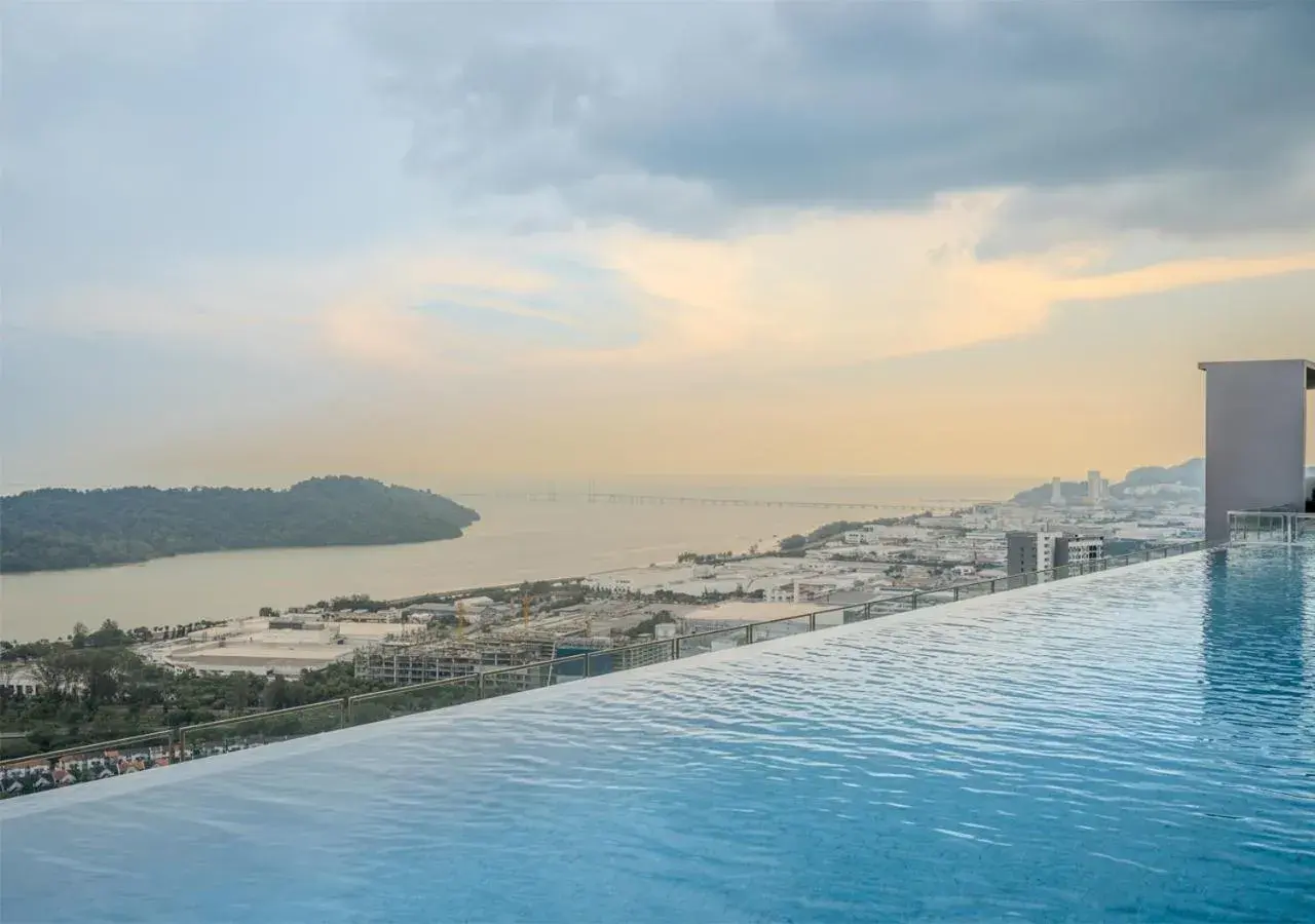 Swimming pool in Iconic Regency Service Residences, managed by Iconic Hotel Swimming pool in Iconic Regency Service Residences, managed by Iconic Hotel