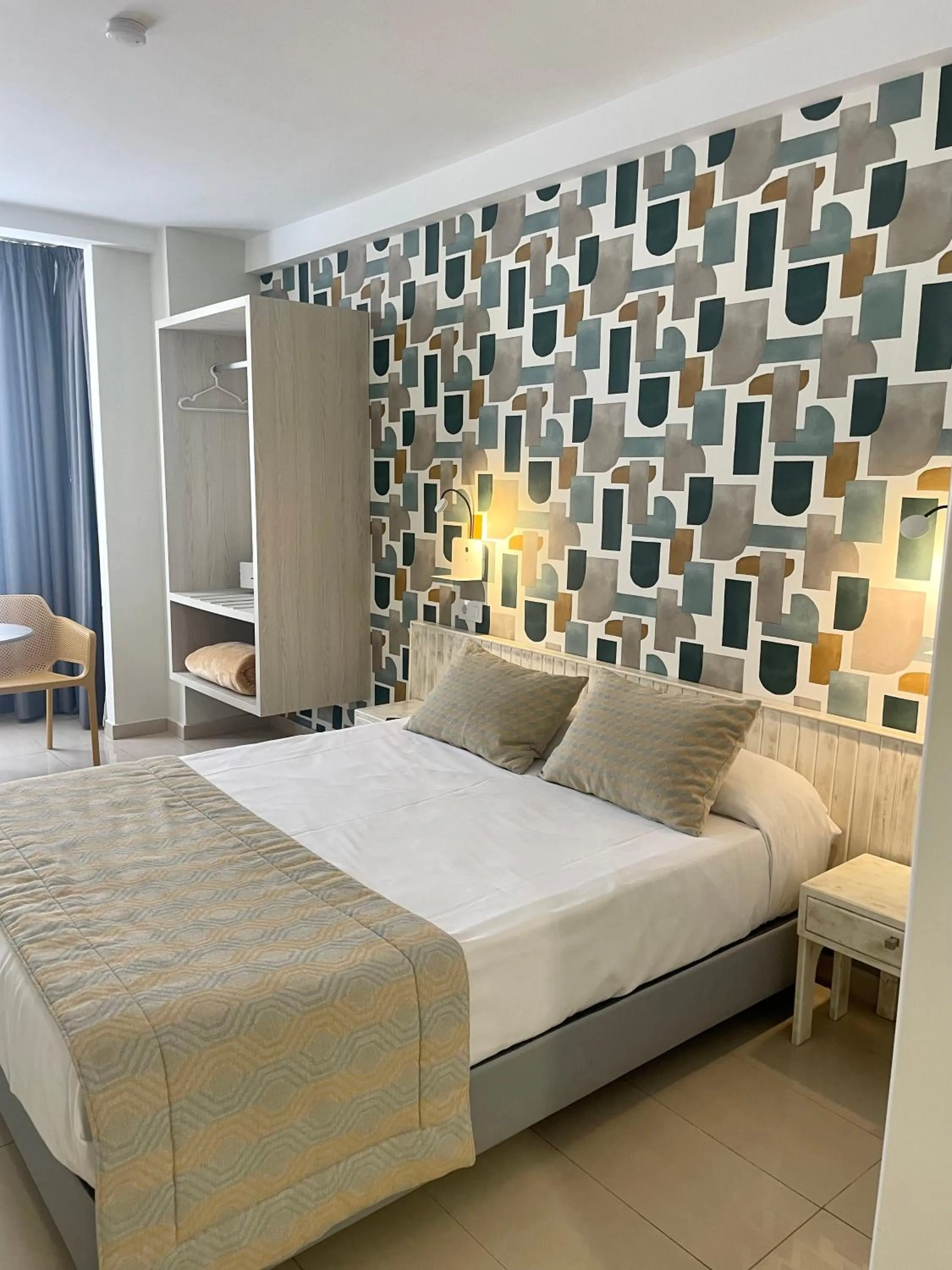 Bed in ApartHotel Idafe