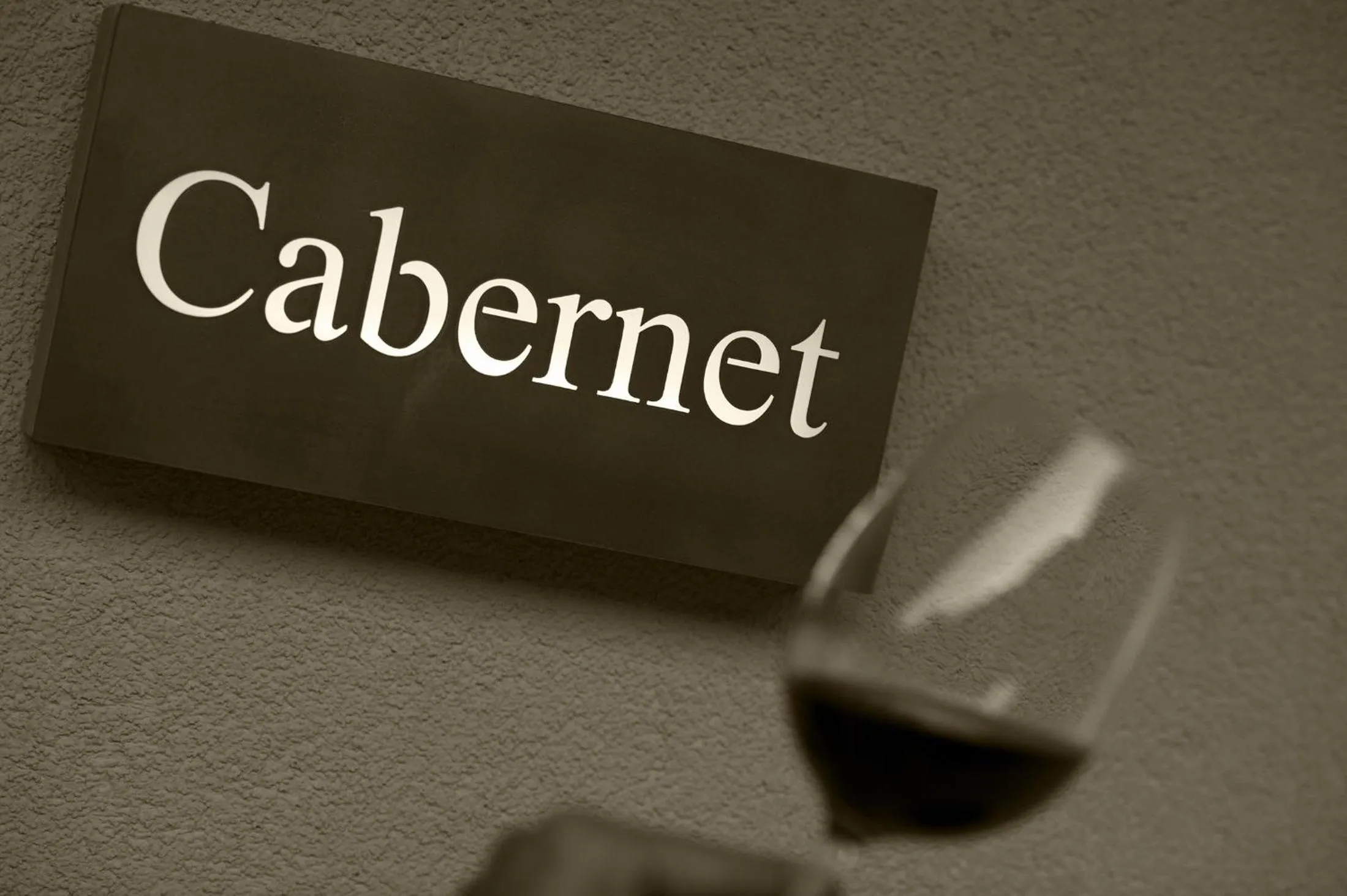 Haus Gregori Modern & Central Stay in Vineyard with Rooftop & Served Breakfast