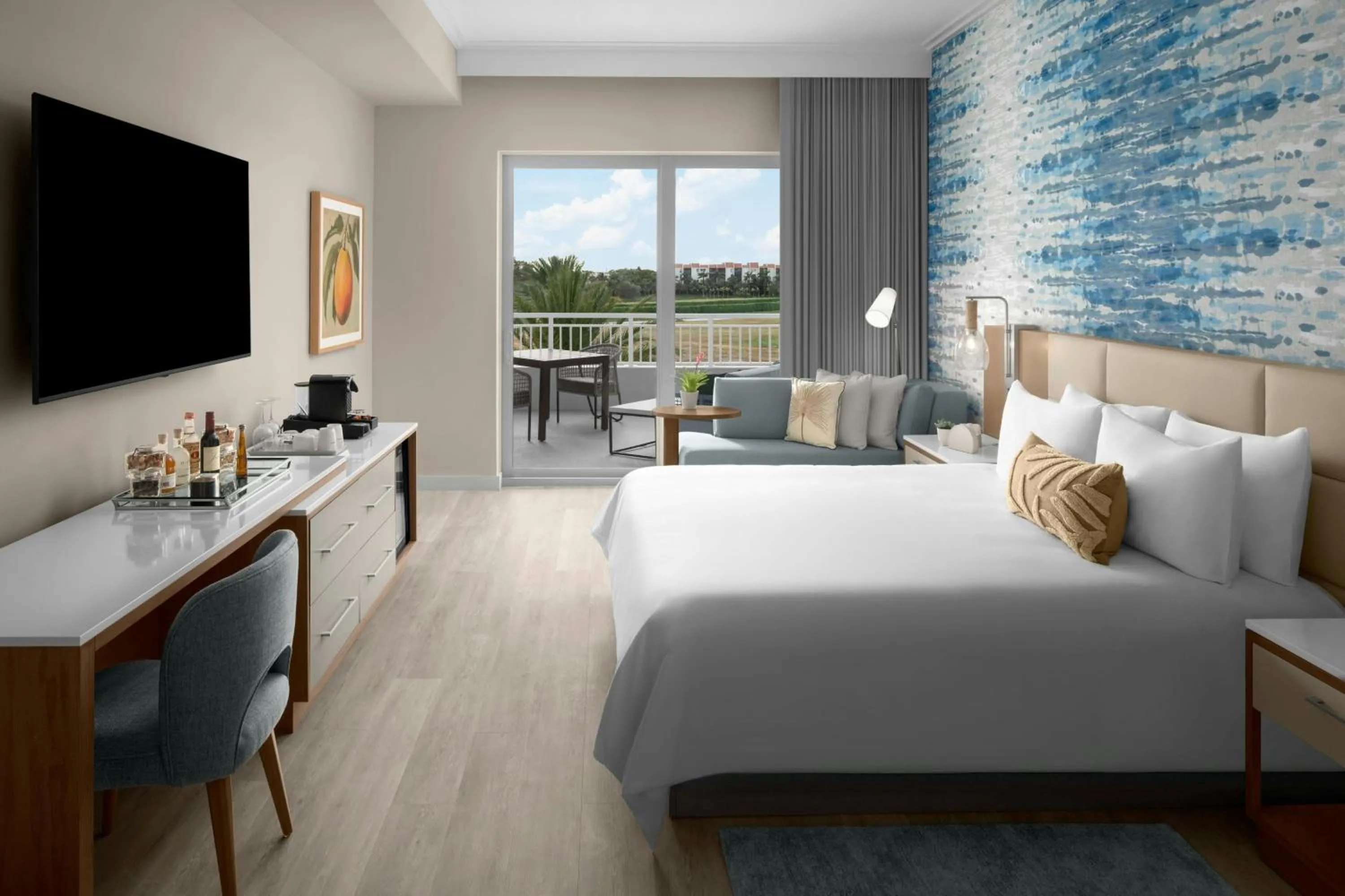 Photo of the whole room, Bed in The Belgrove Resort & Spa, West Palm Beach, Autograph Collection