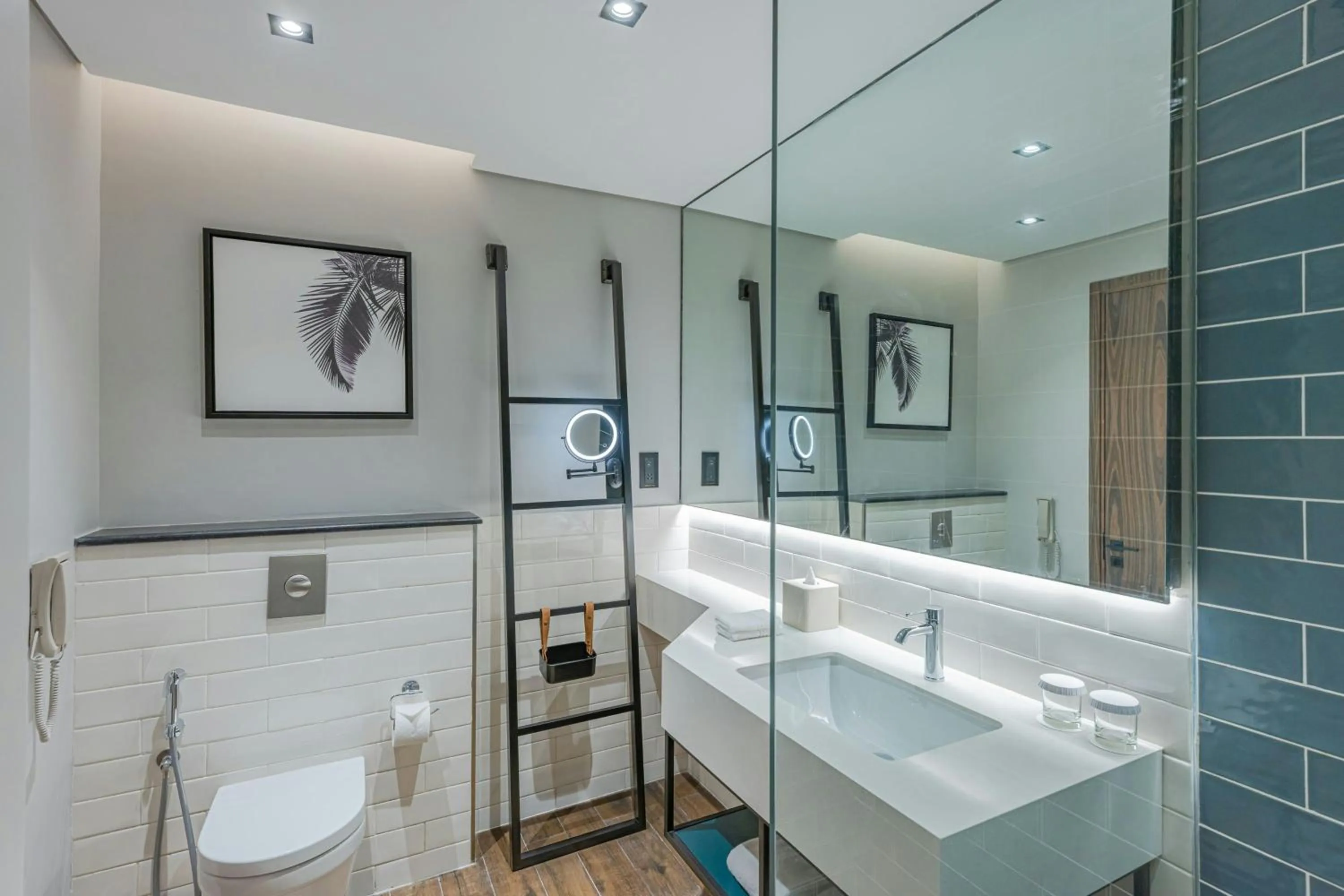 Bathroom in Four Points by Sheraton King Abdulaziz Road