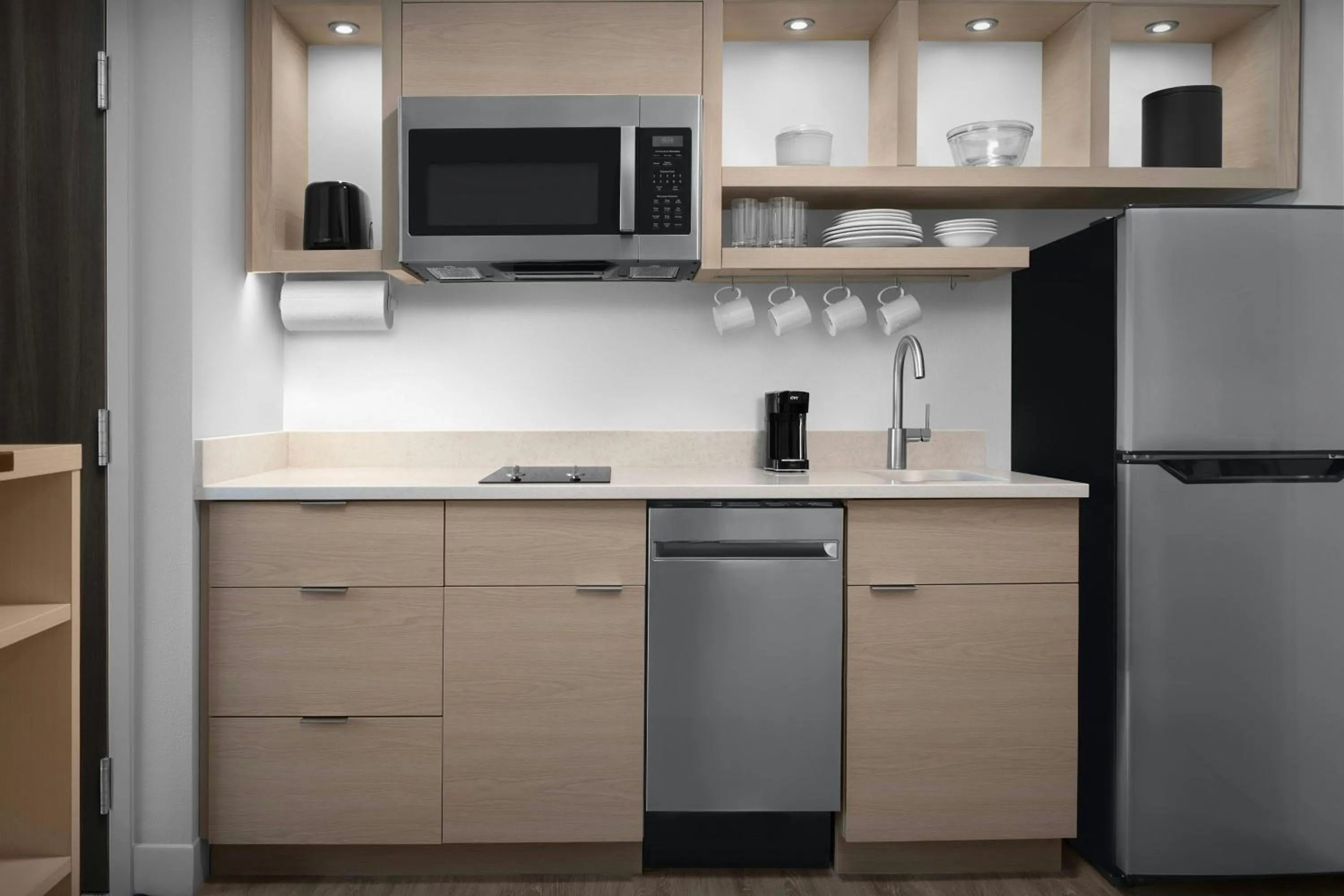 Kitchen or kitchenette in TownePlace Suites by Marriott Paris
