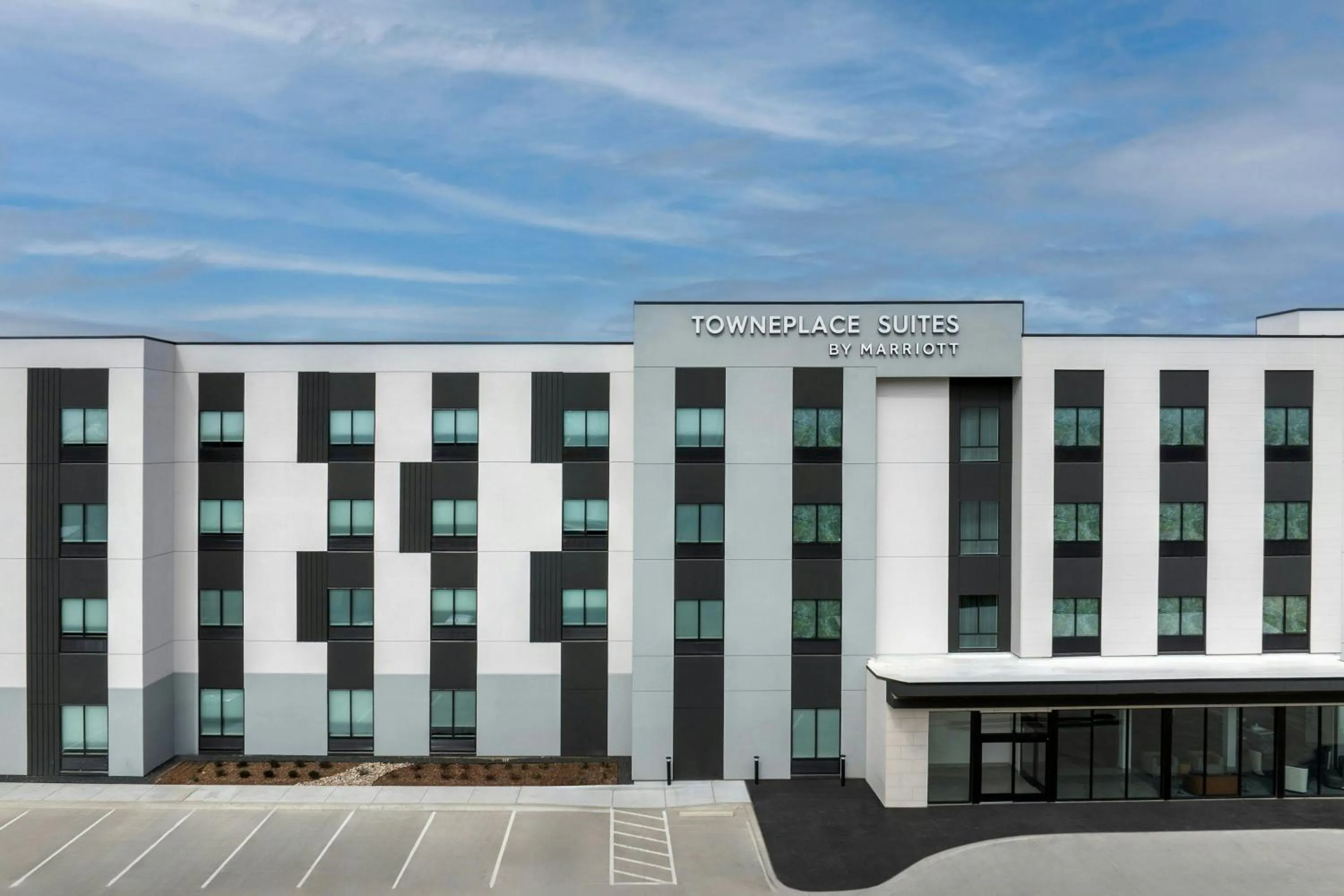 Property building in TownePlace Suites by Marriott Paris