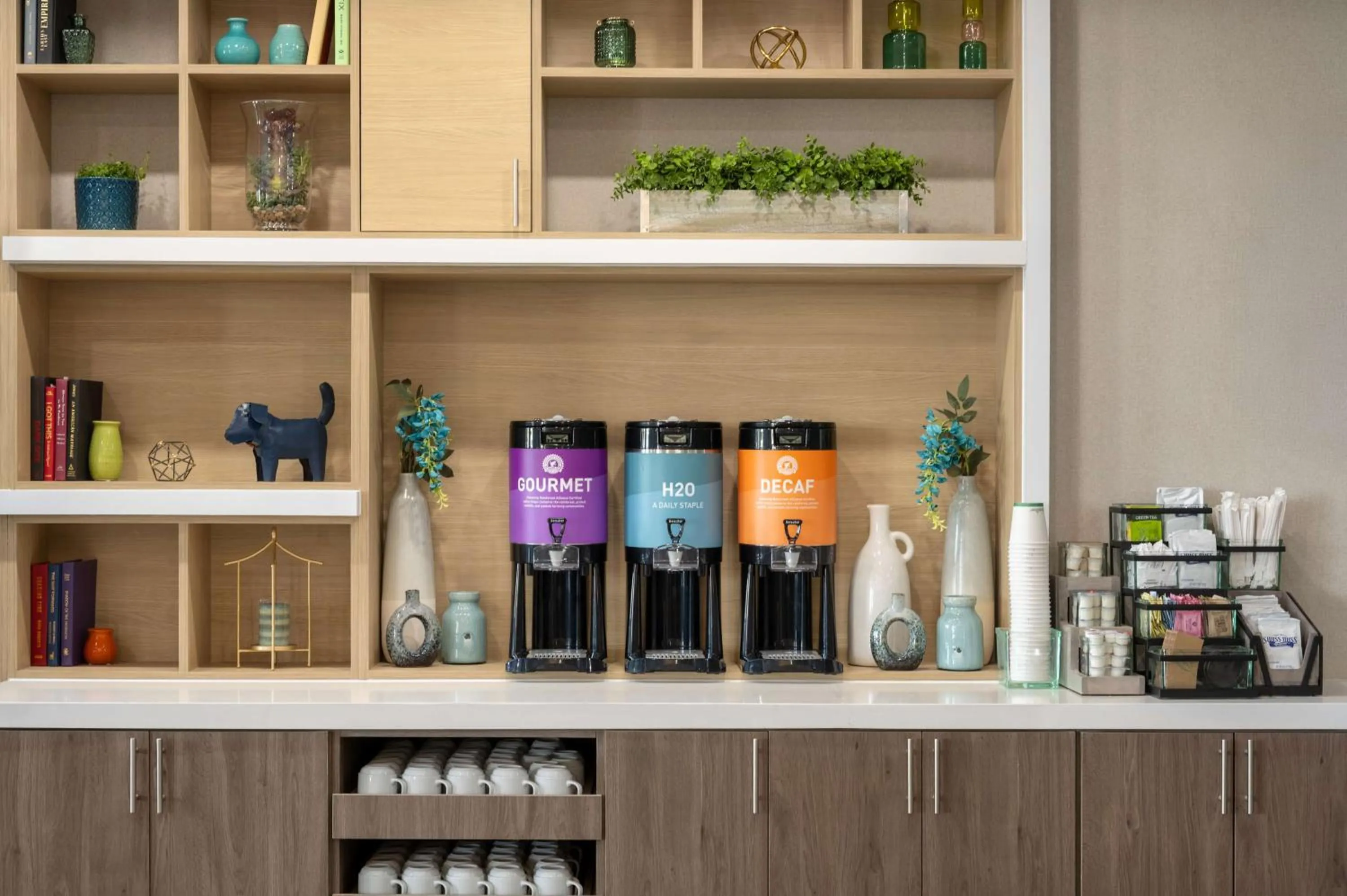 Dining area in Home2 Suites By Hilton Conyers Atlanta