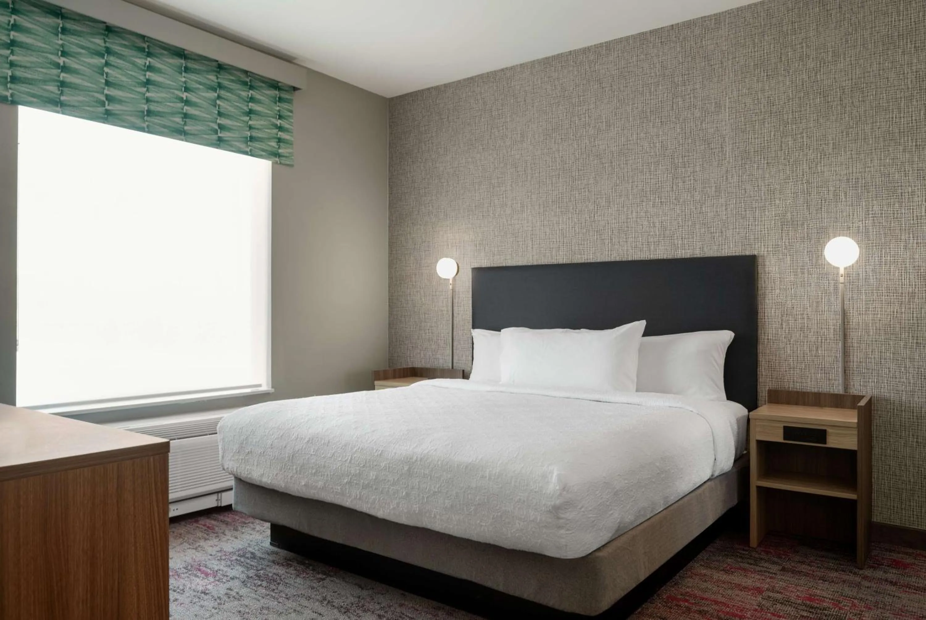 Bed in Home2 Suites By Hilton Conyers Atlanta