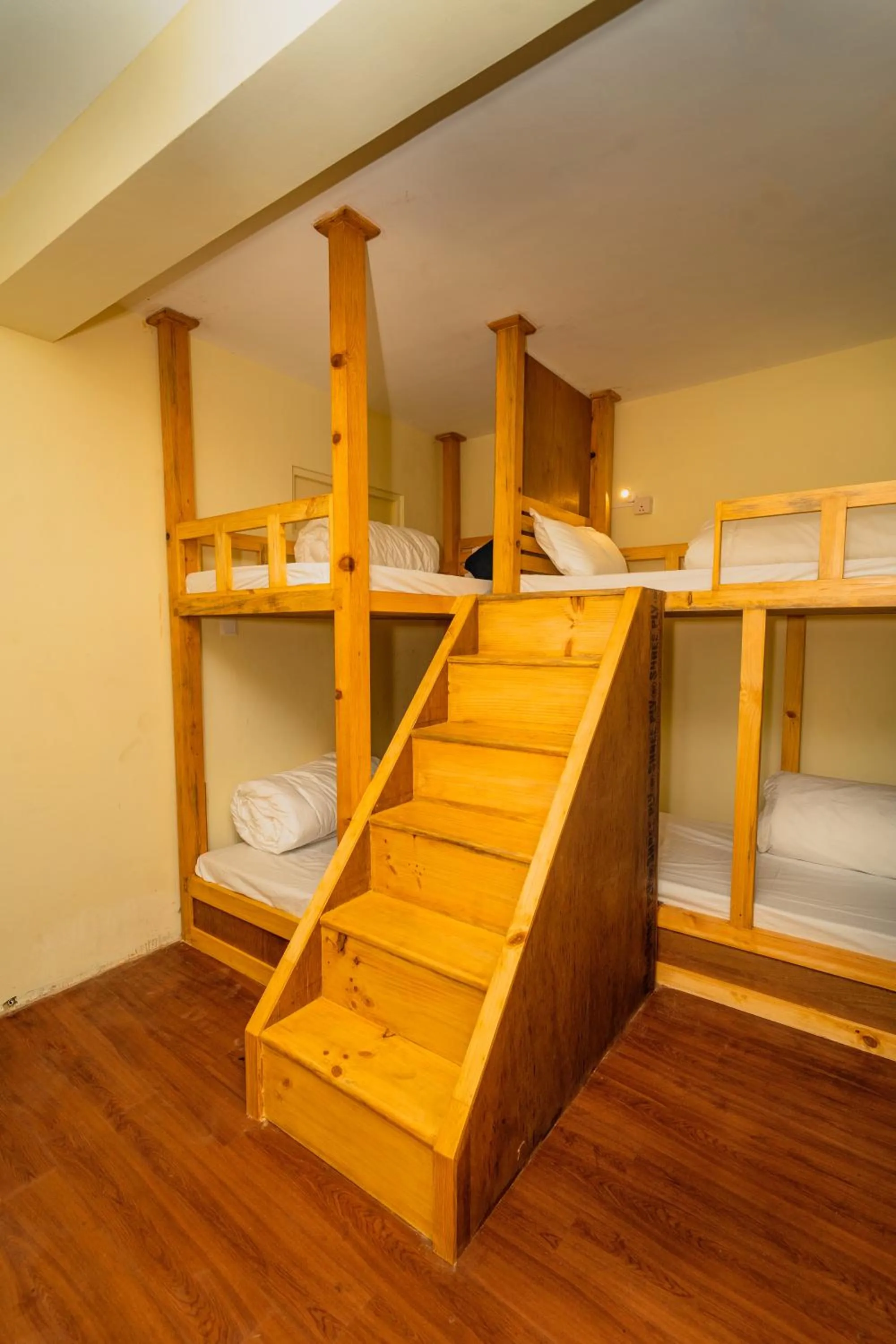 Hotel Aashraya Home