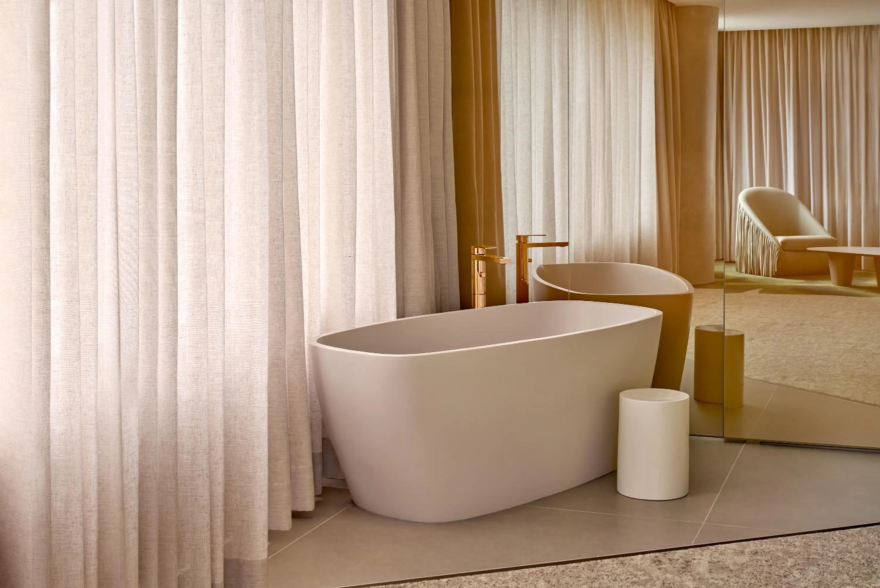 Photo of the whole room in W Sao Paulo