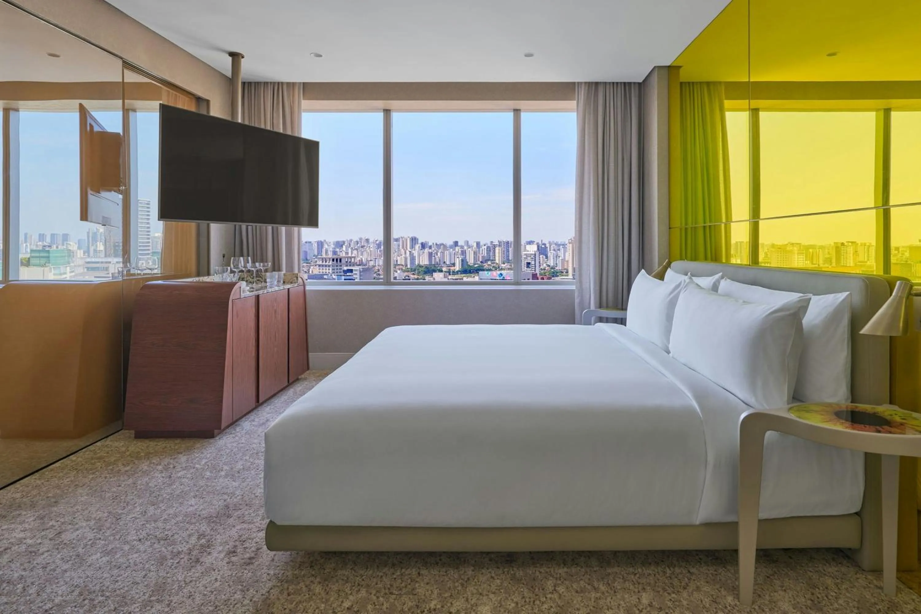 Photo of the whole room, Bed in W Sao Paulo